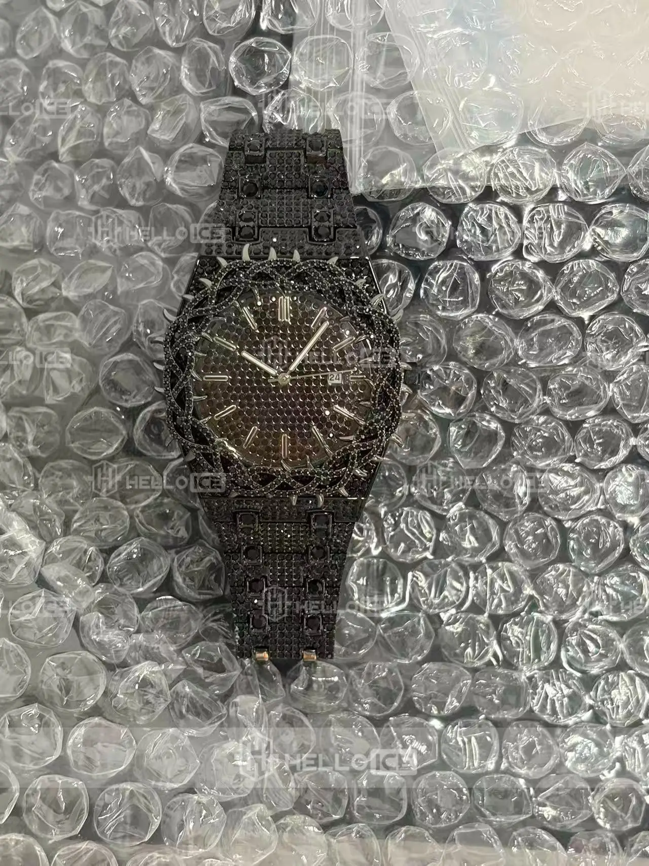 Helloice Review Image