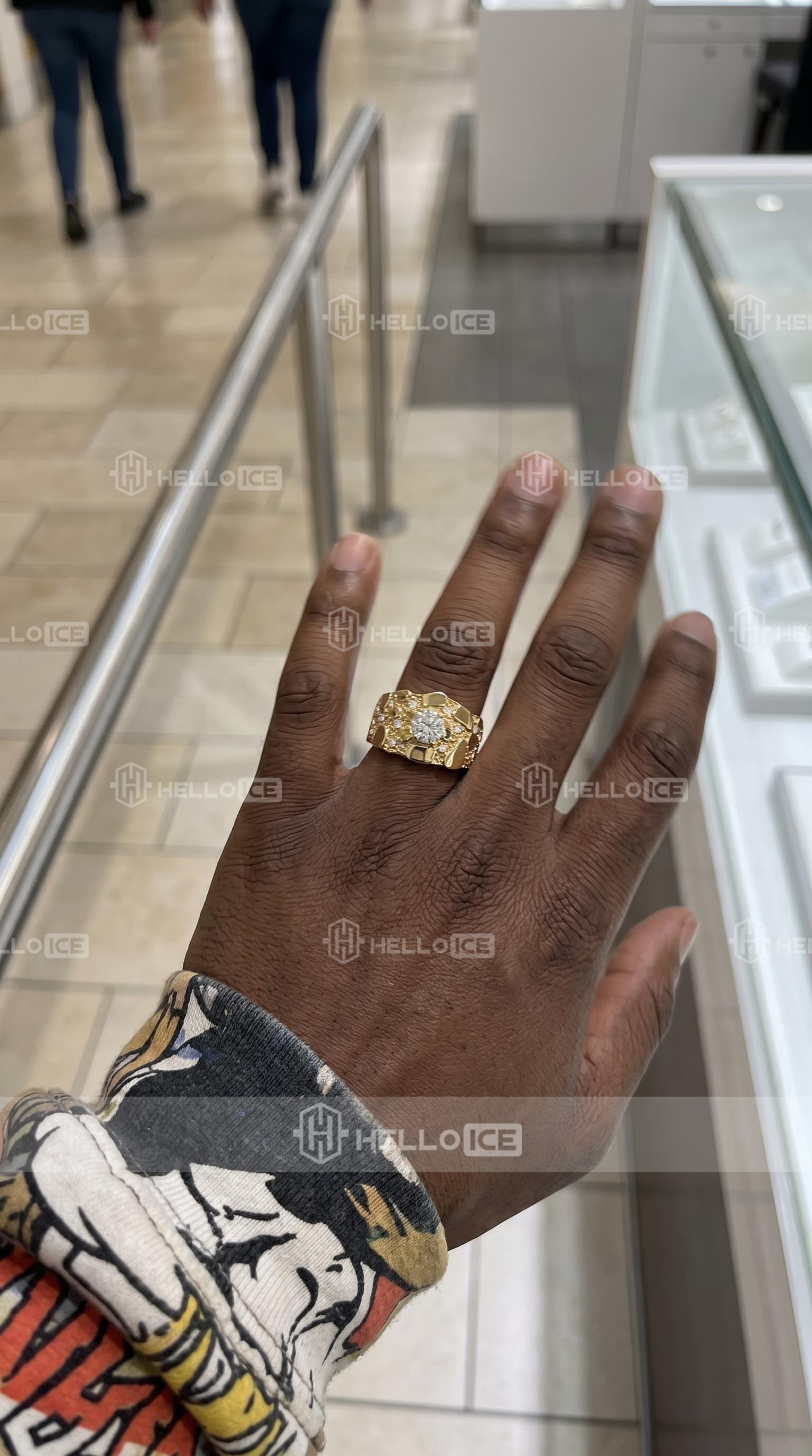 Helloice Review Image