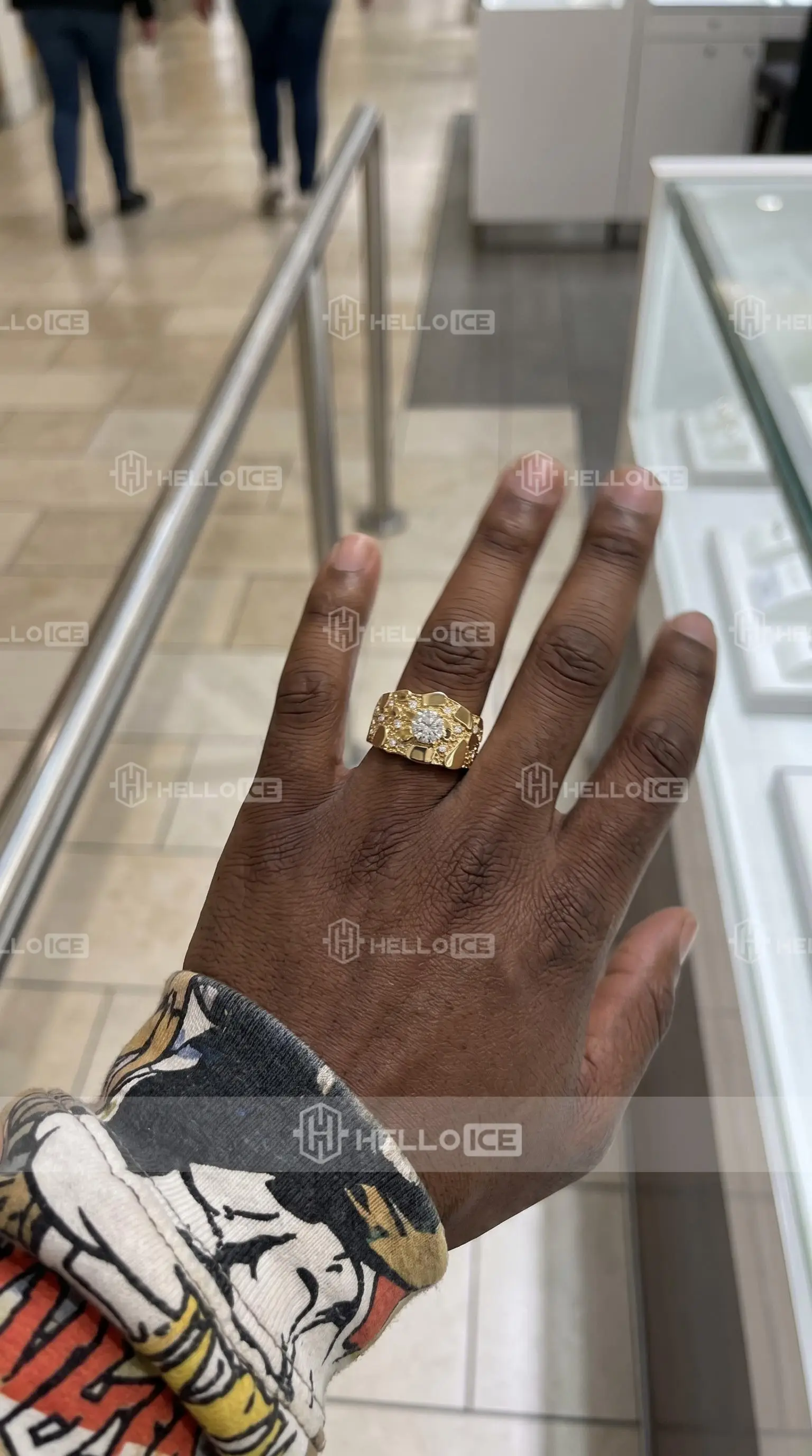 Helloice Review Image