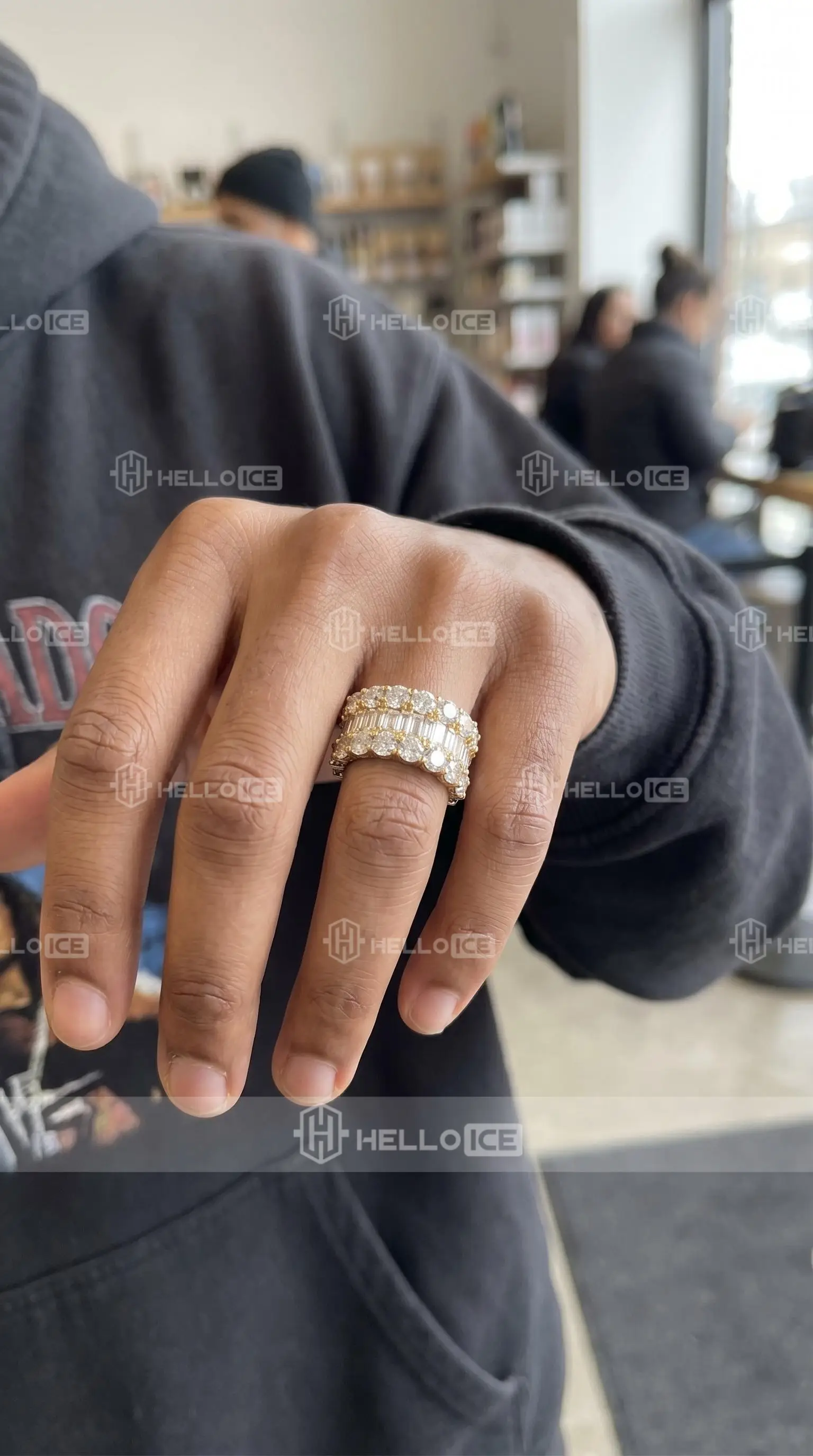Helloice Review Image