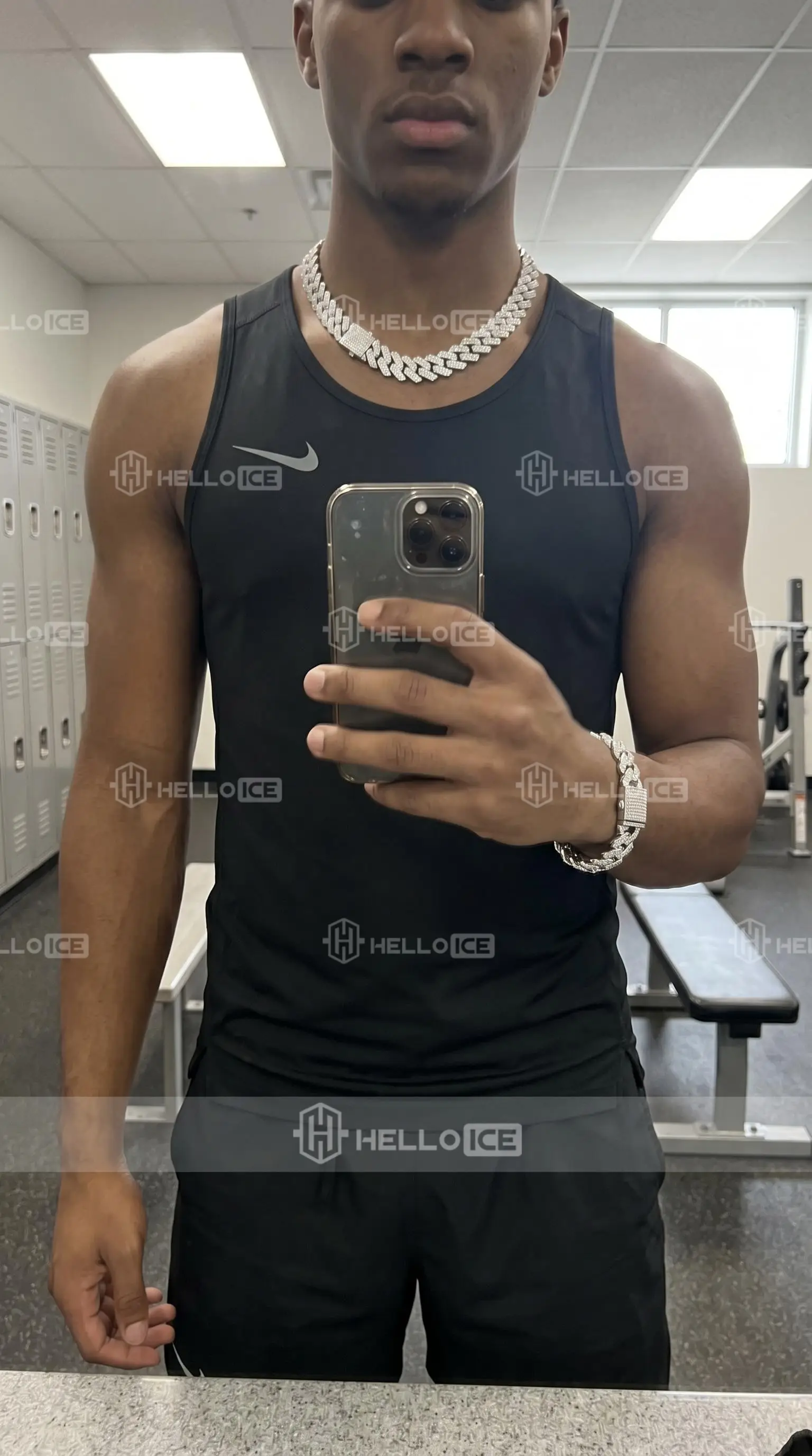 Helloice Review Image