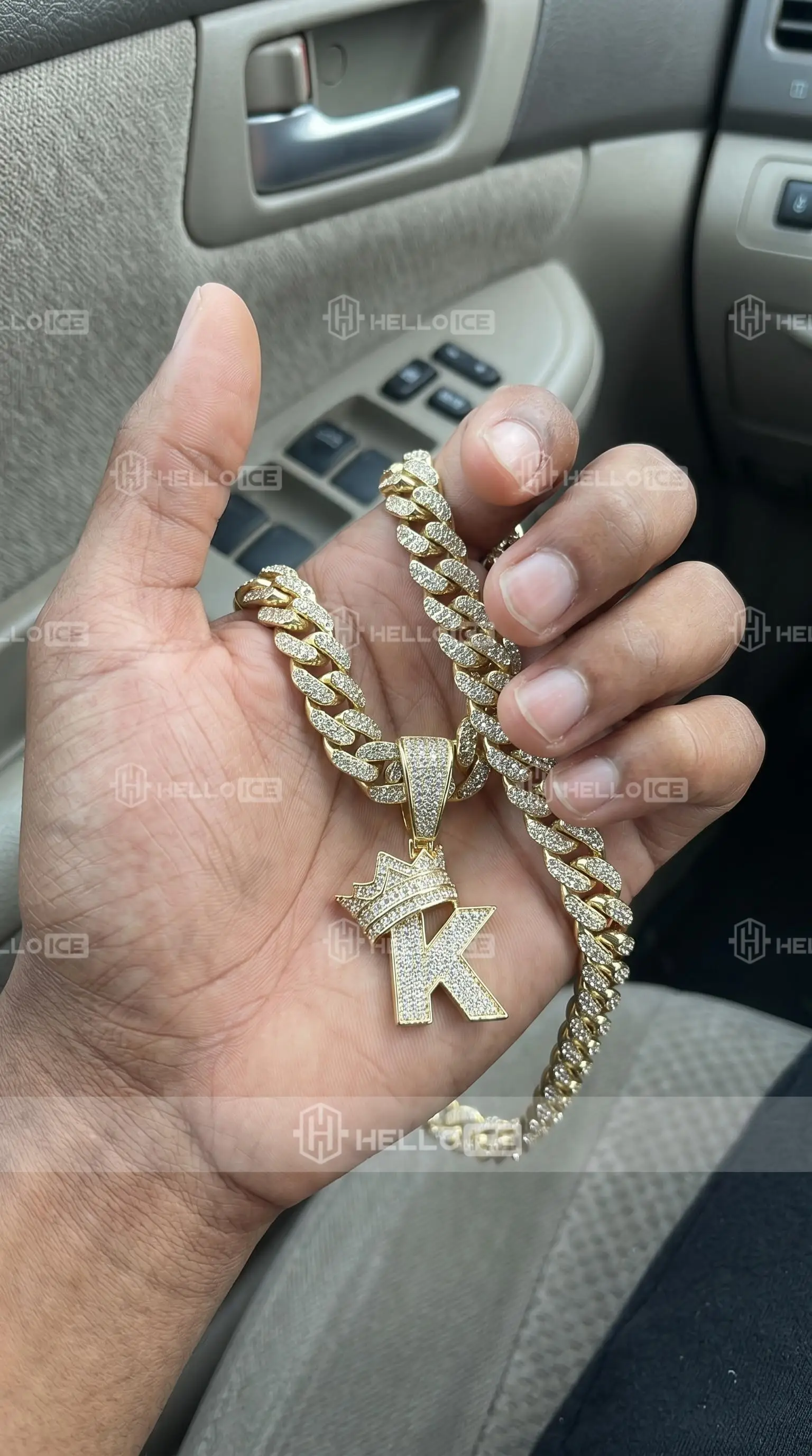Helloice Review Image