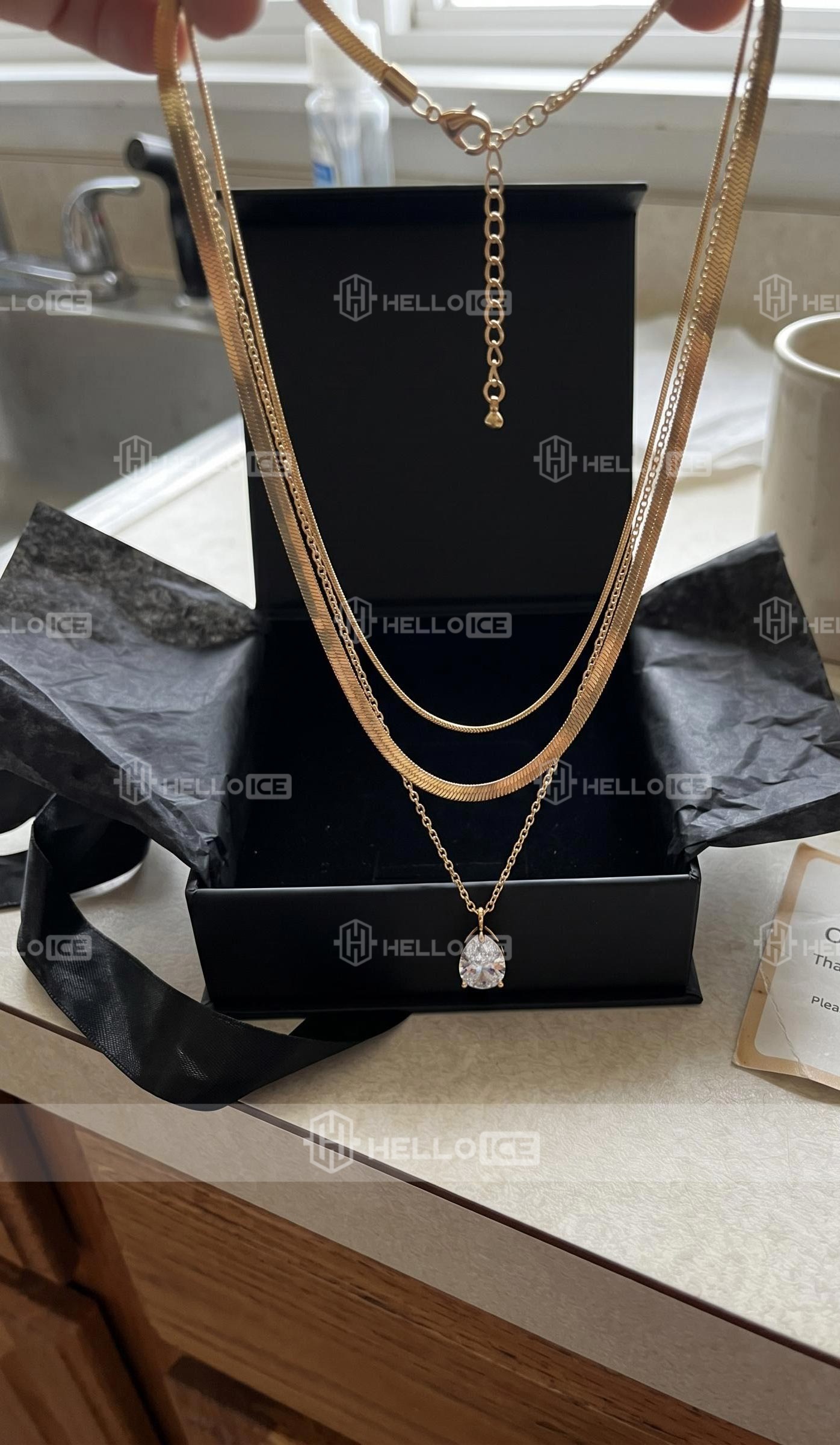 Helloice Review Image