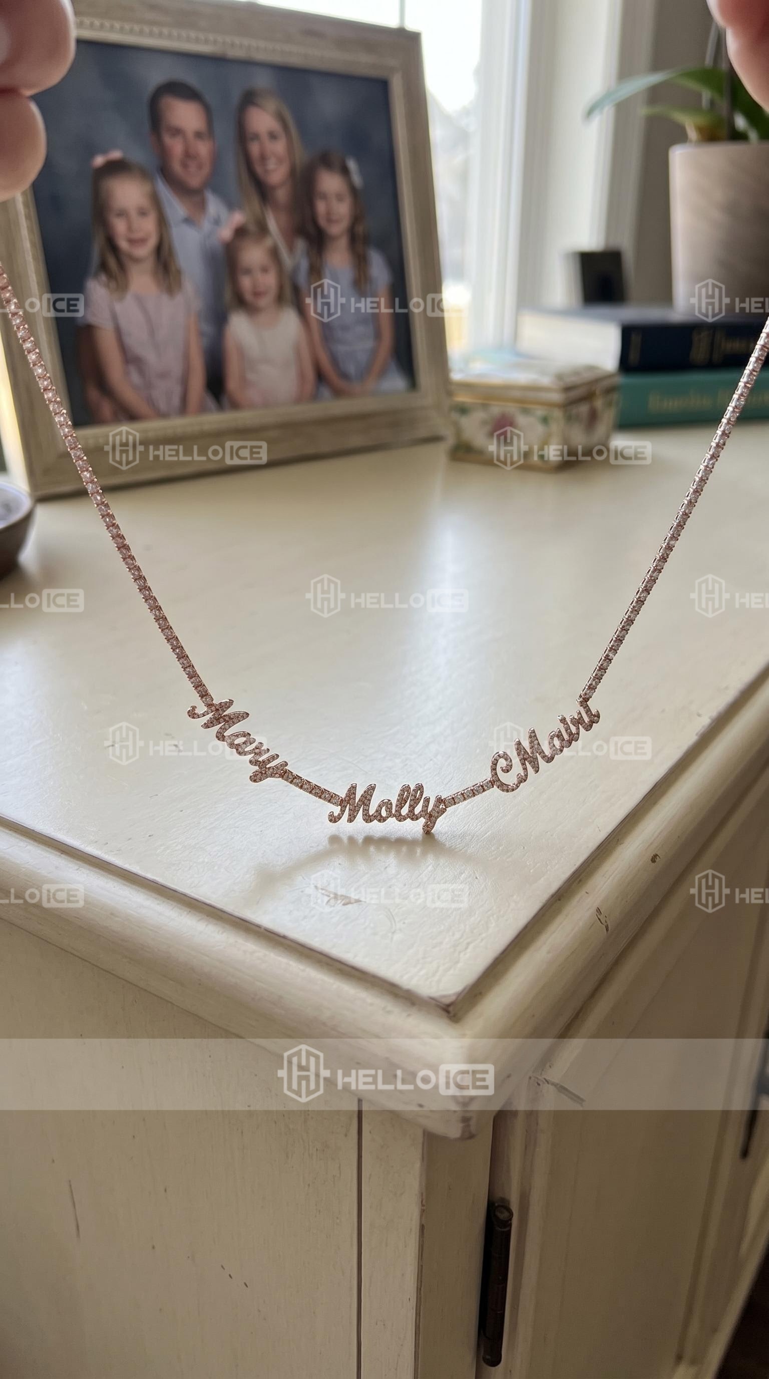 Helloice Review Image