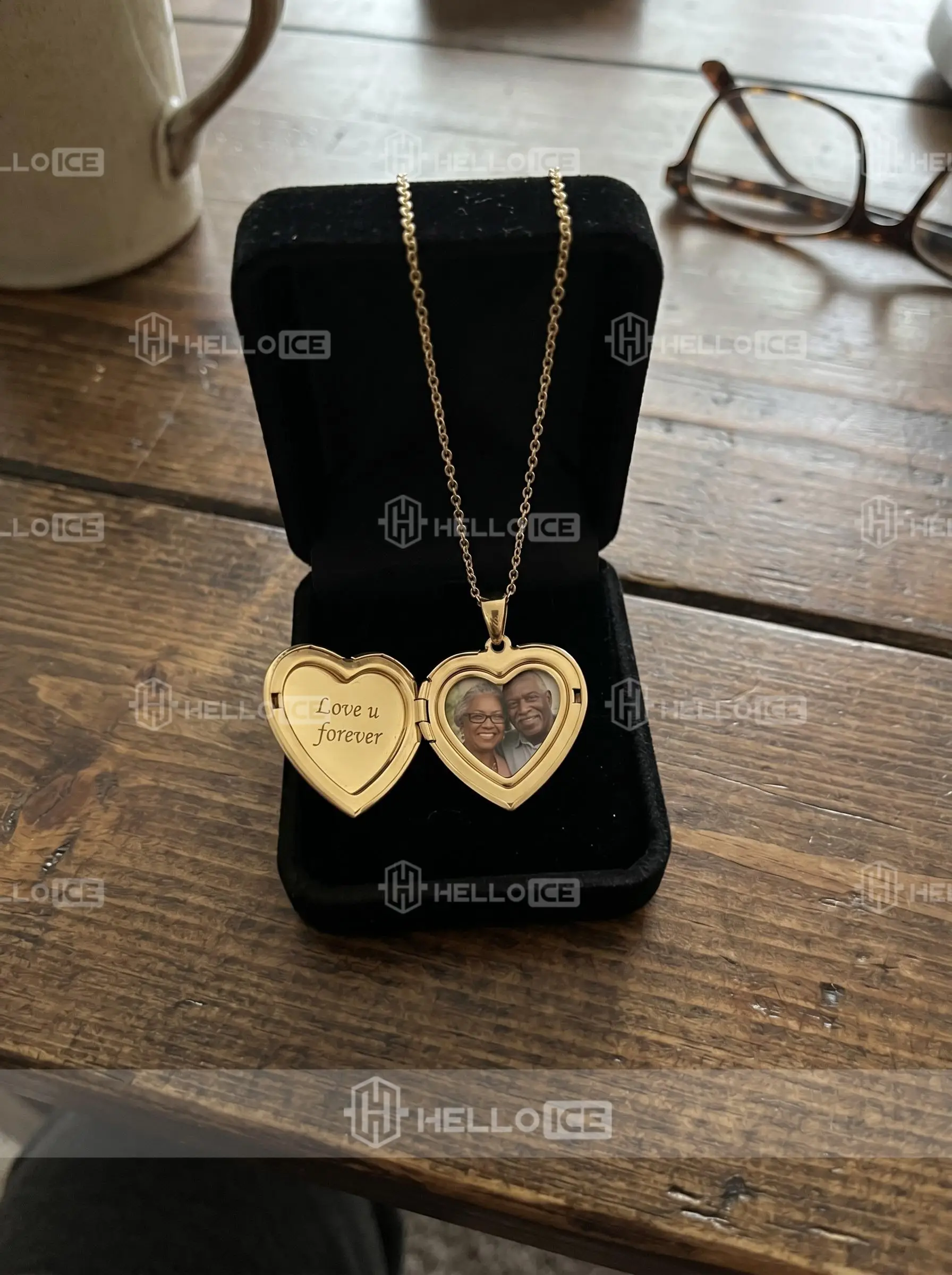 Helloice Review Image