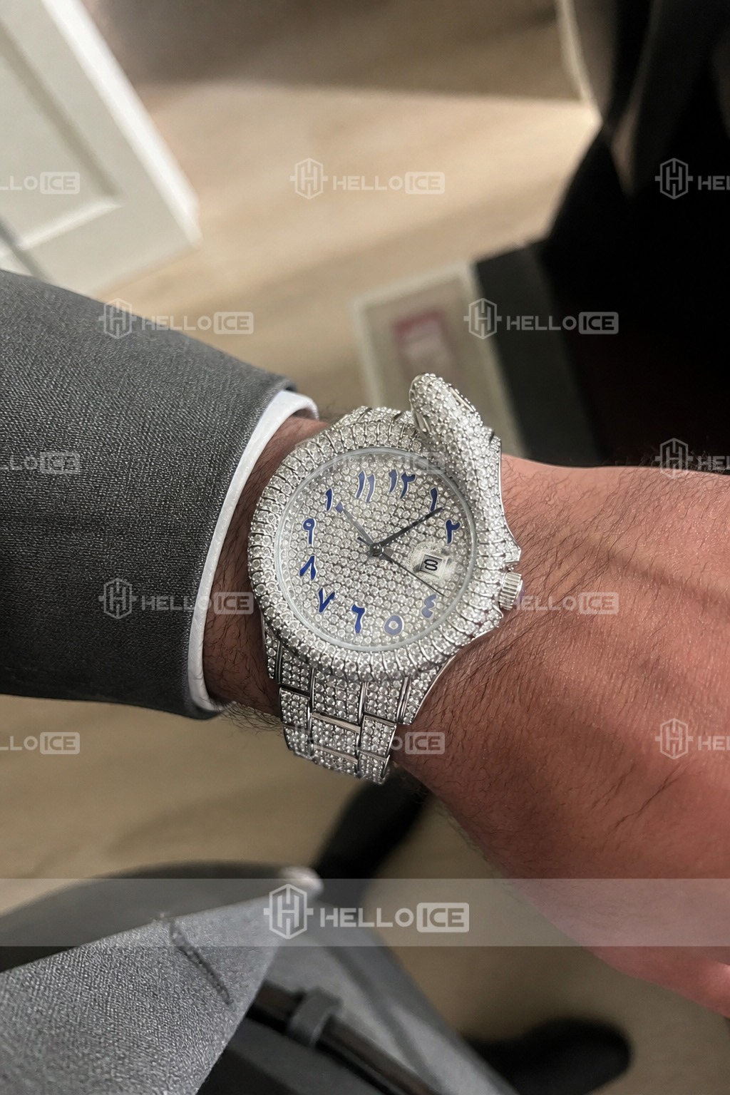 Helloice Review Image