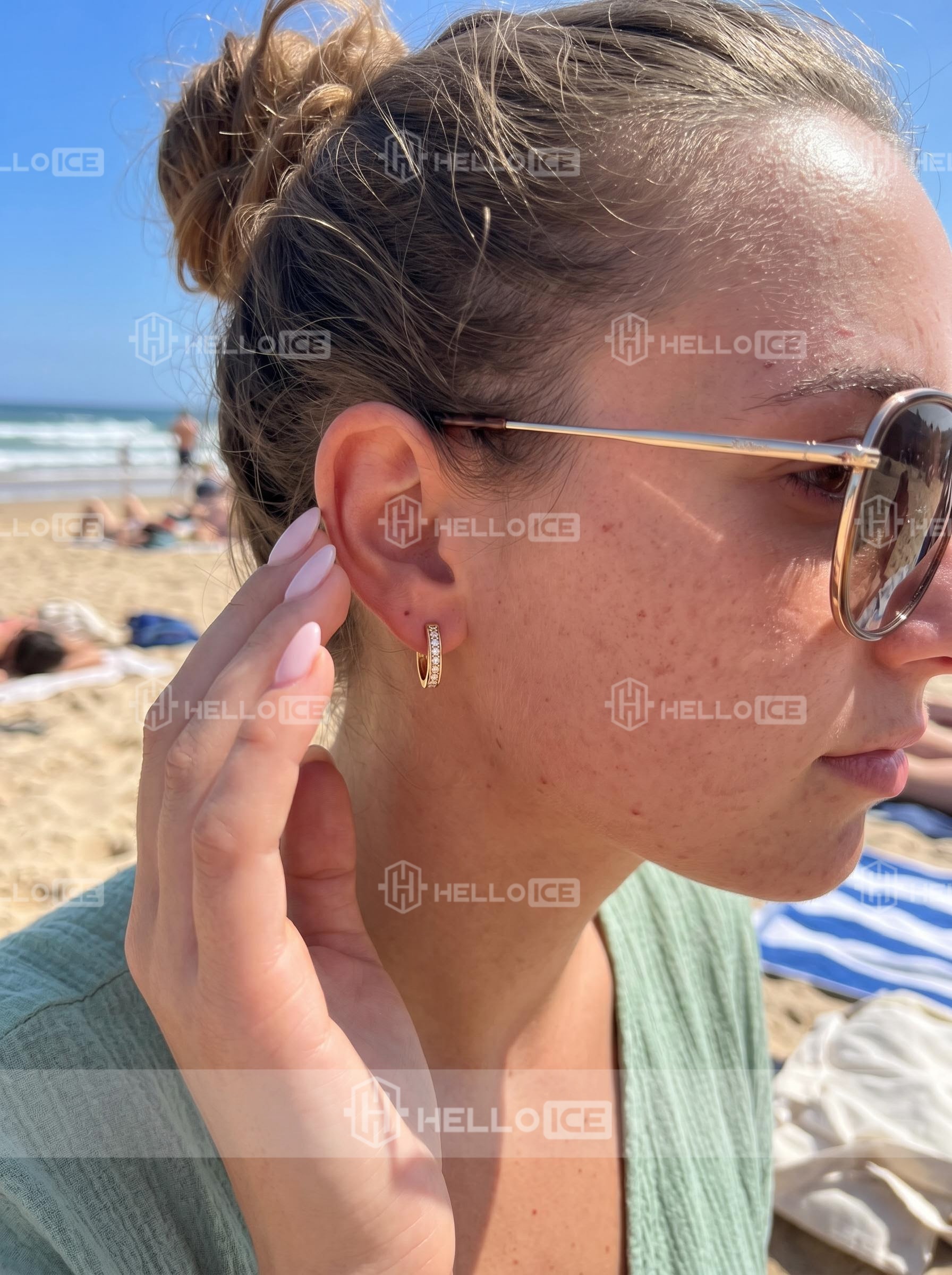 Helloice Review Image