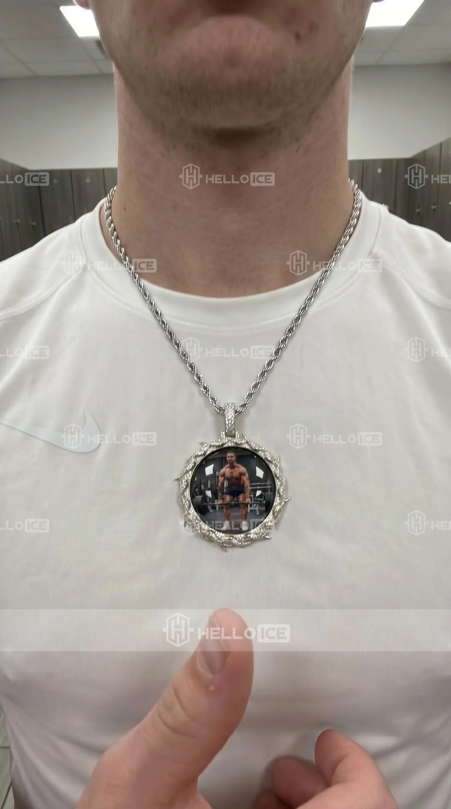 Helloice Review Image