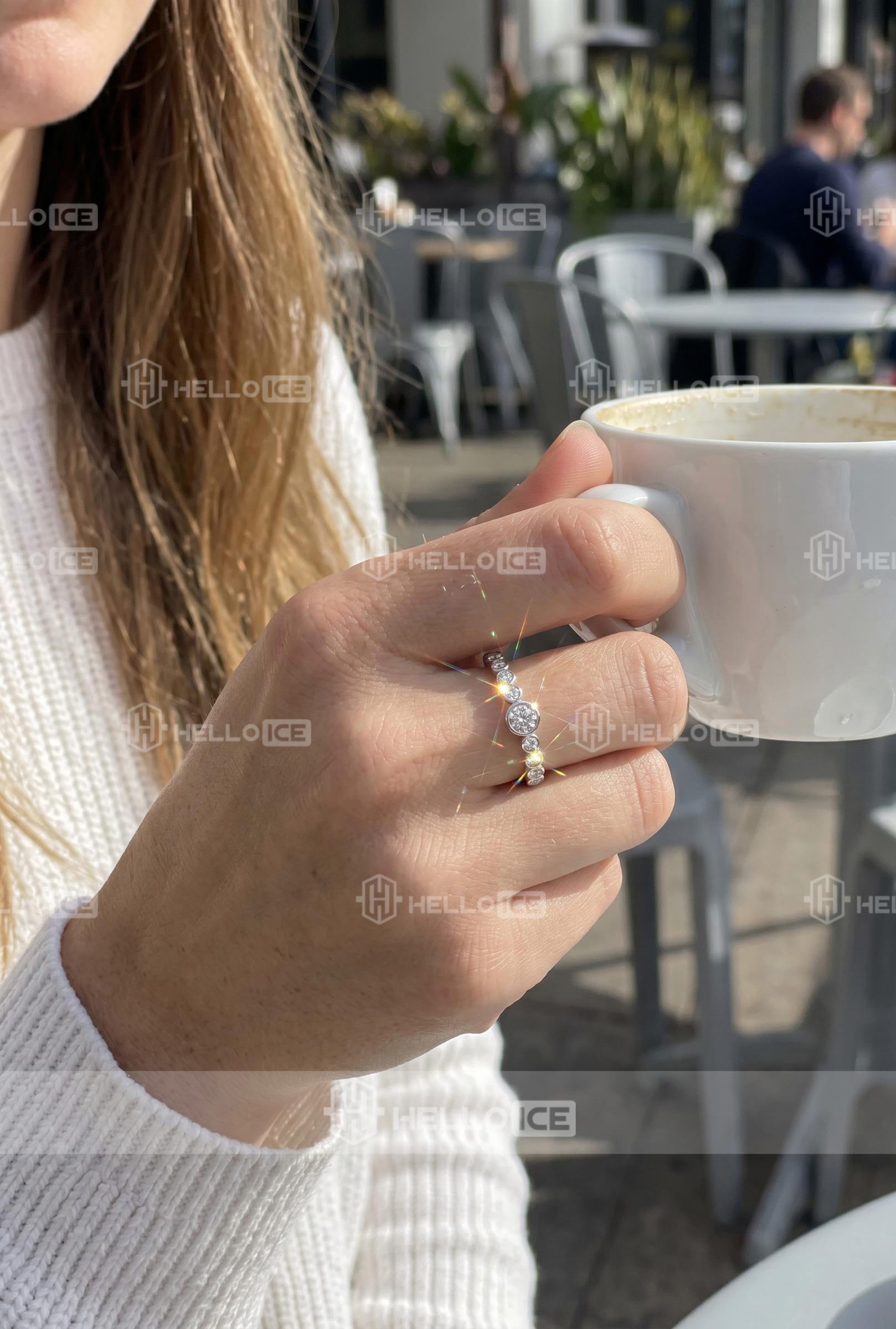 Helloice Review Image