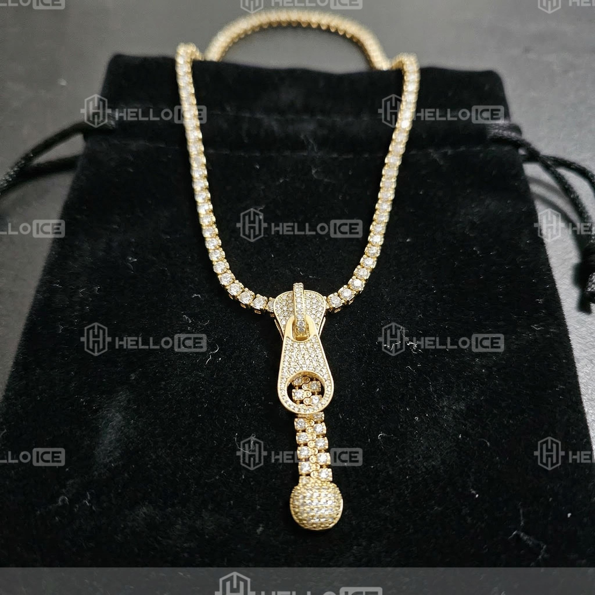 Helloice Review Image
