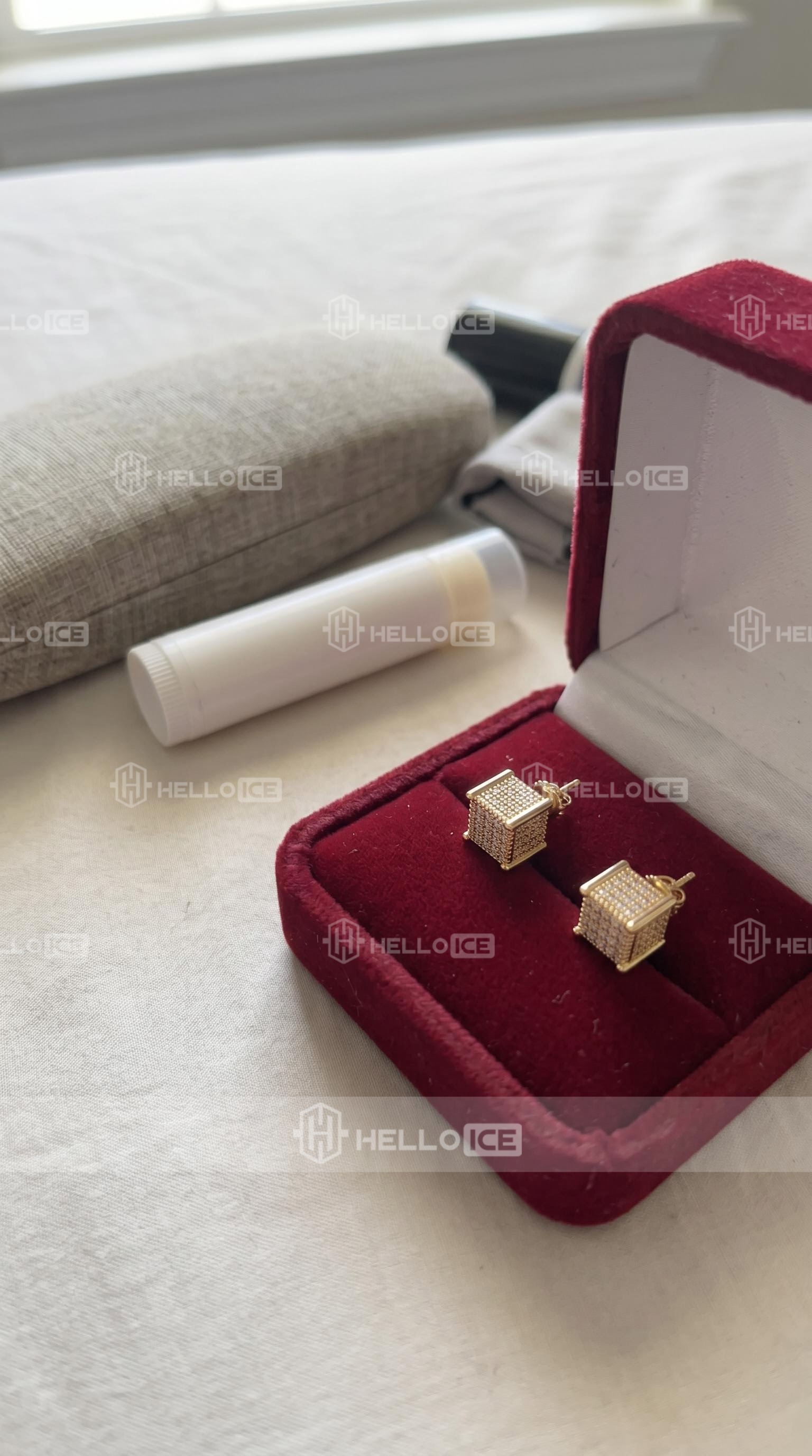 Helloice Review Image