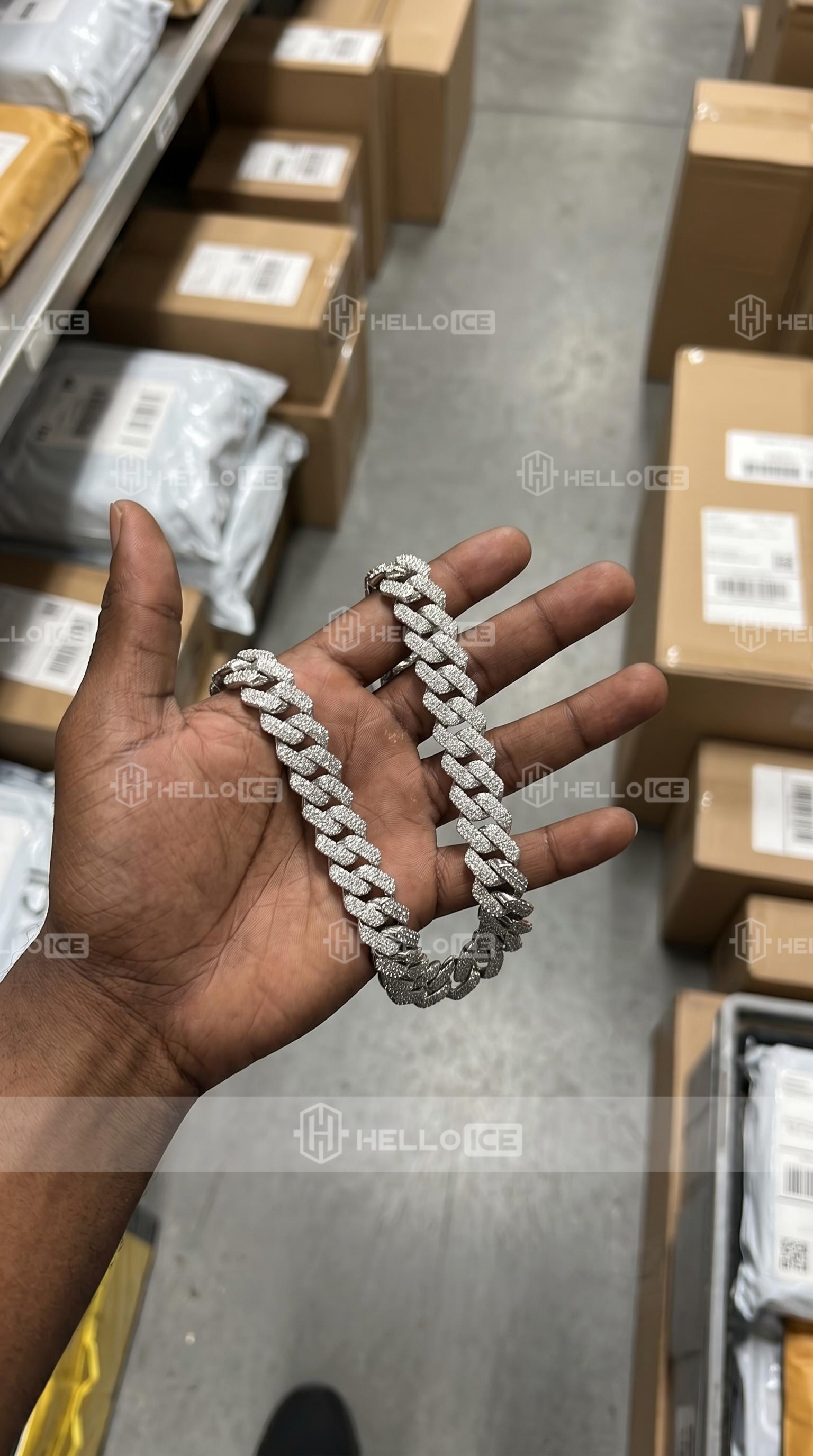 Helloice Review Image