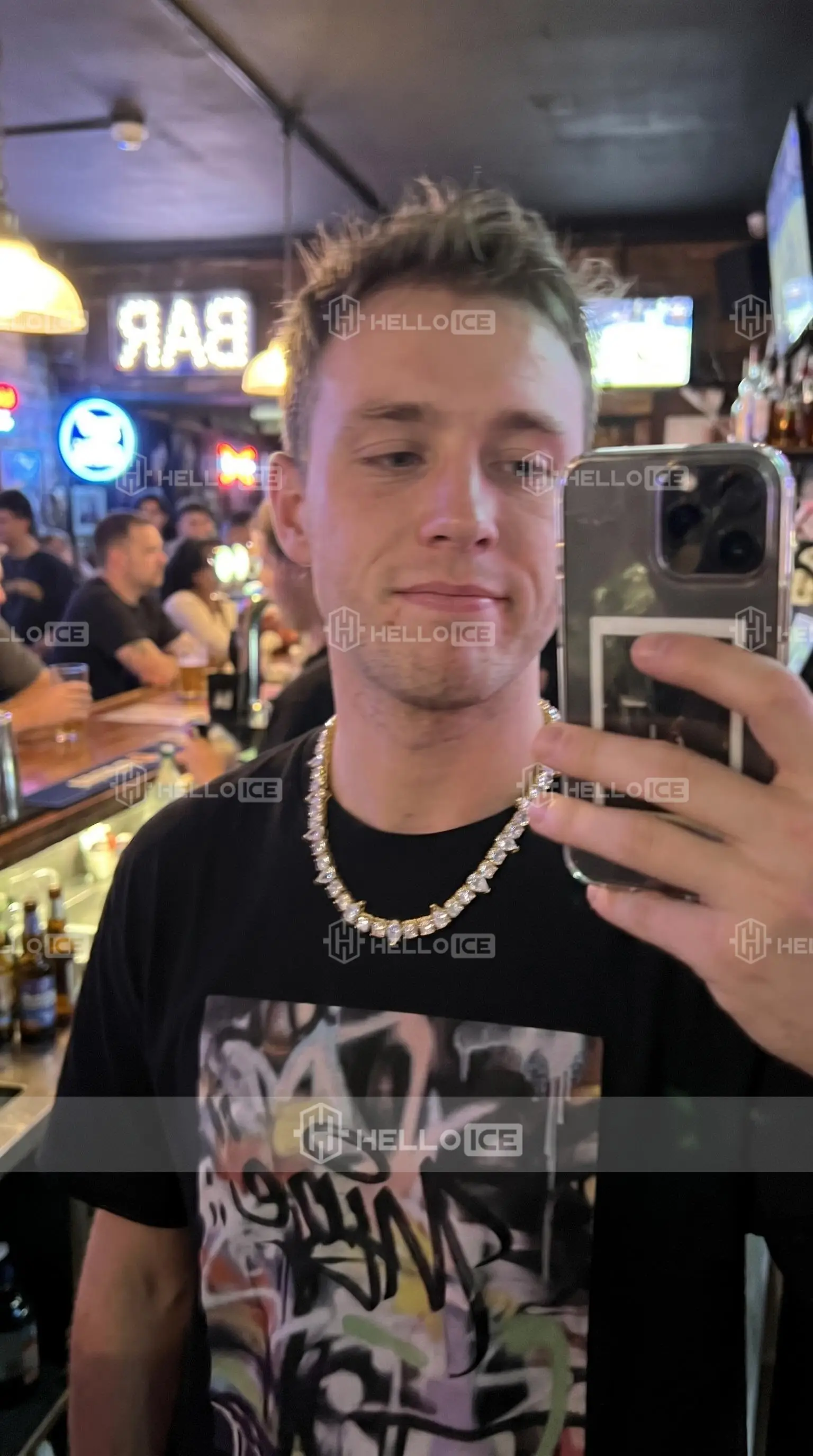 Helloice Review Image