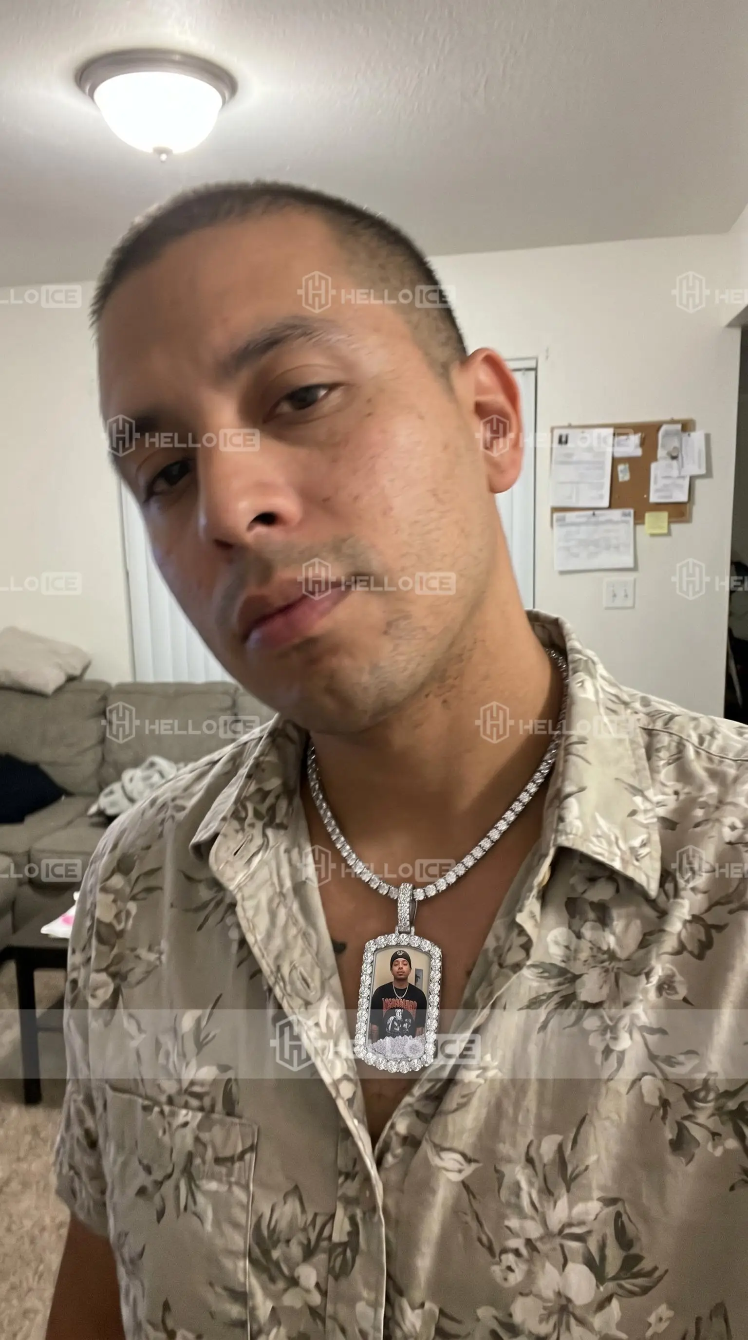 Helloice Review Image