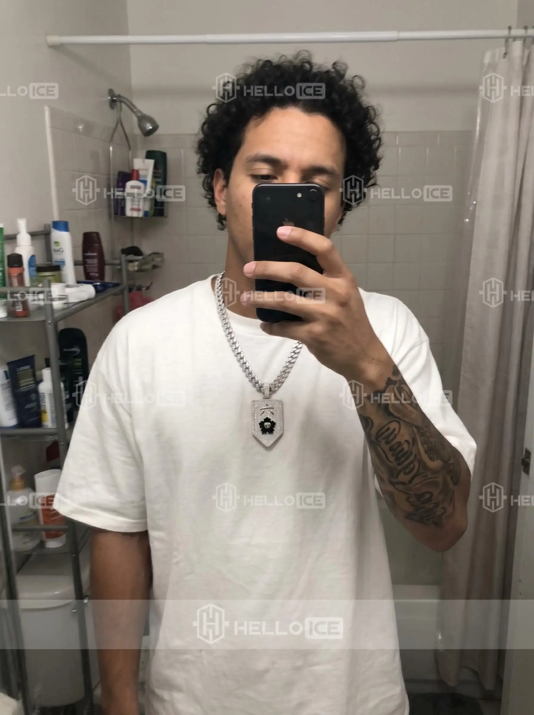 Helloice Review Image