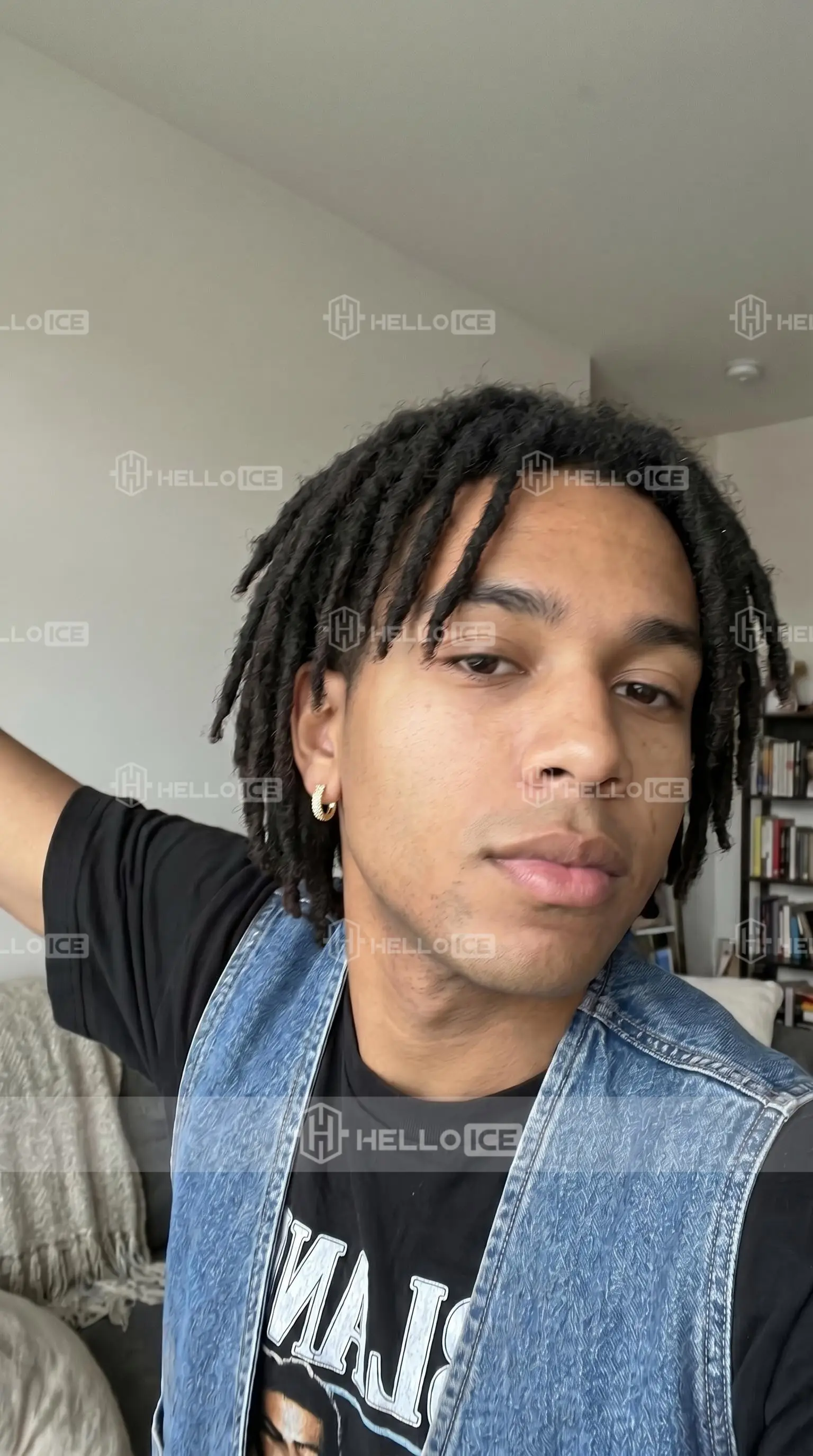 Helloice Review Image