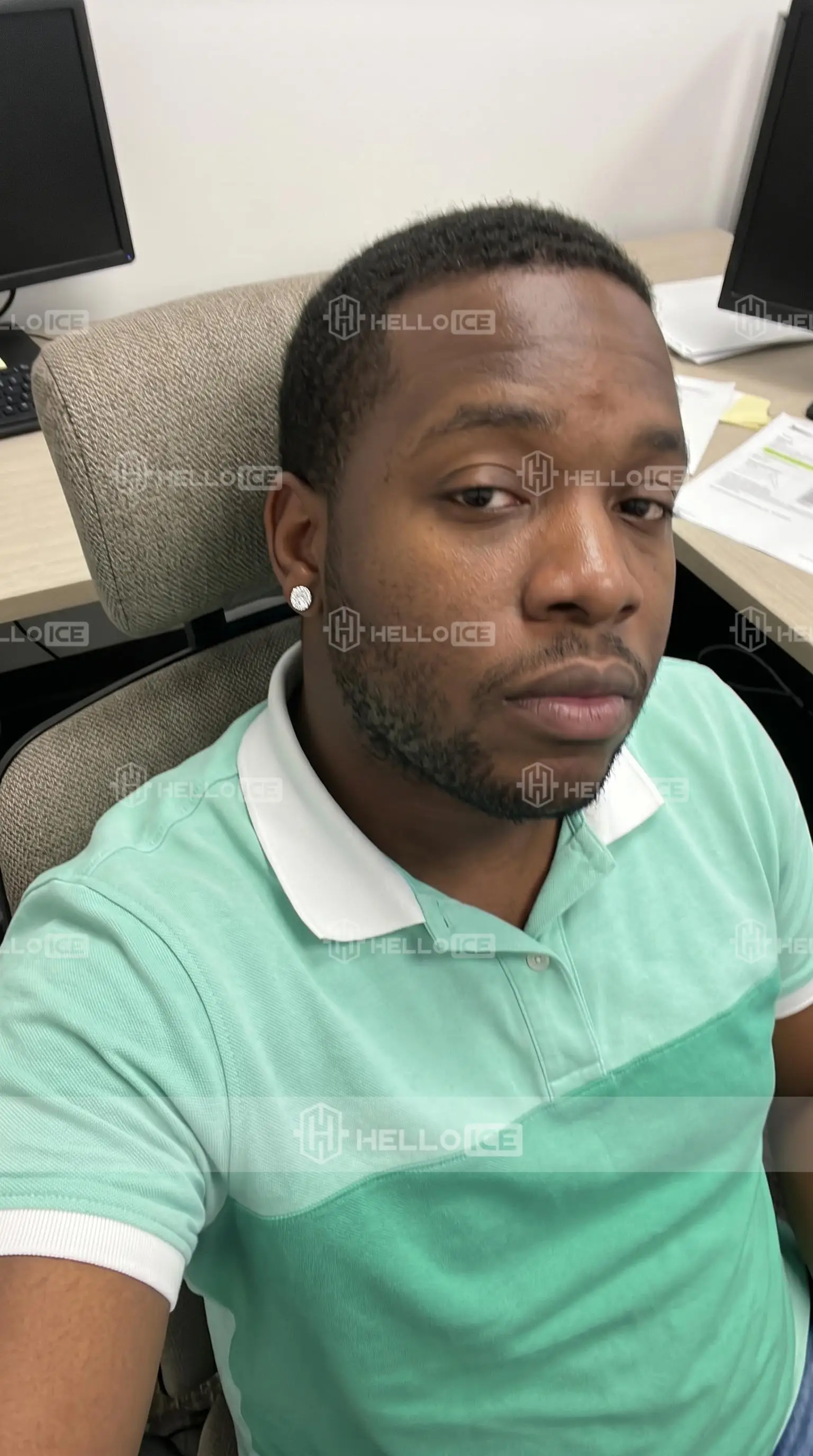 Helloice Review Image