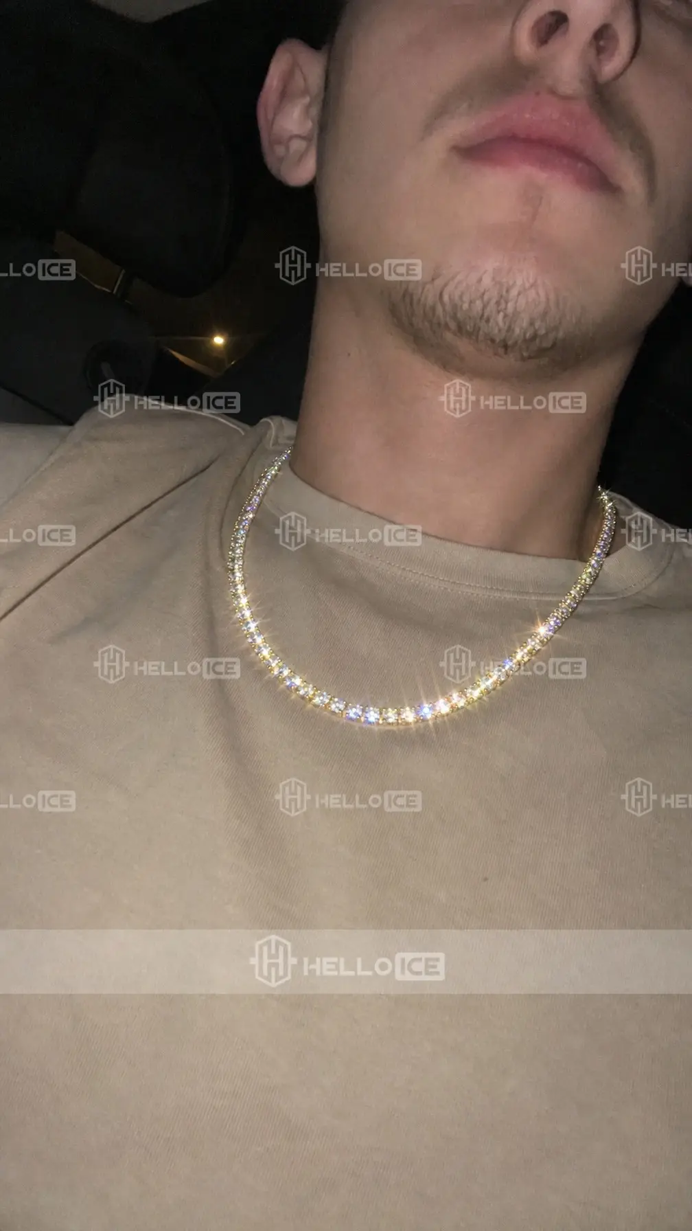 Helloice Review Image