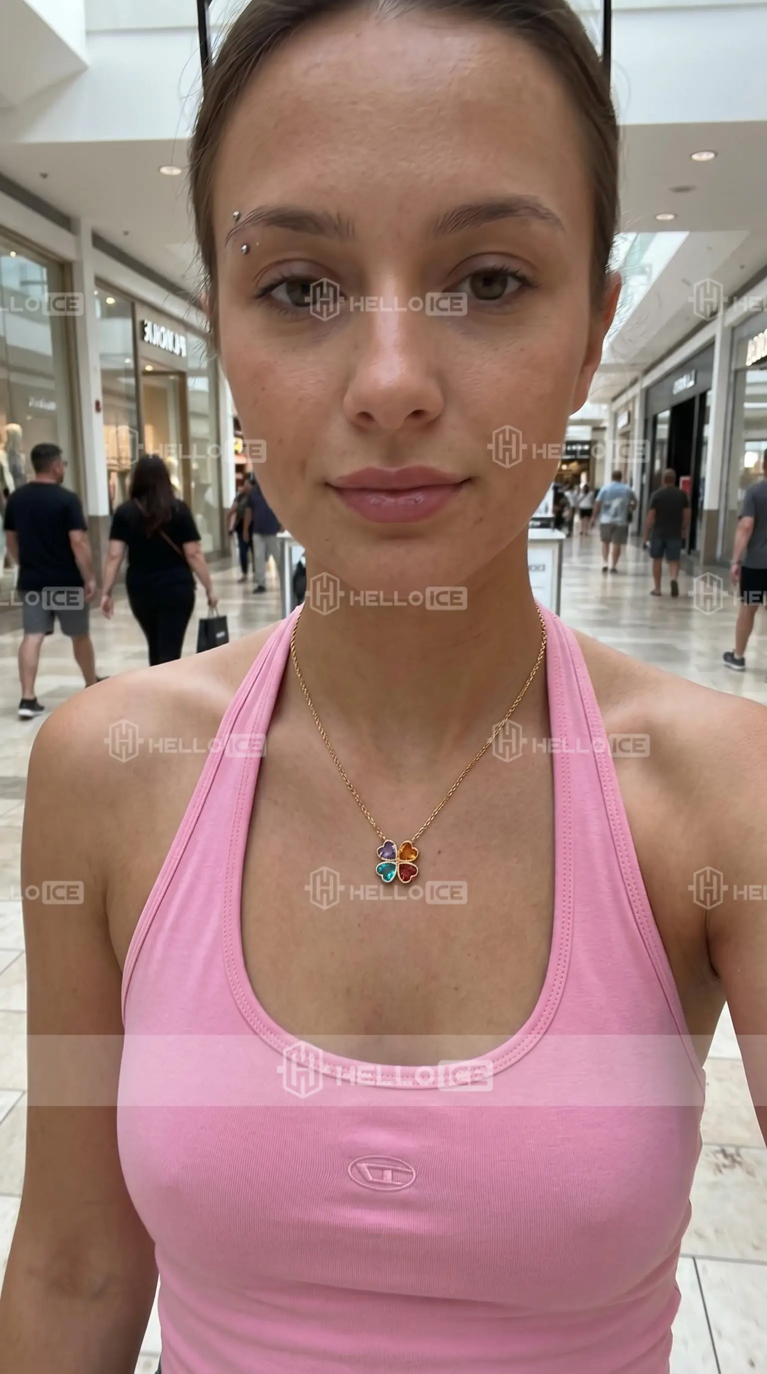 Helloice Review Image