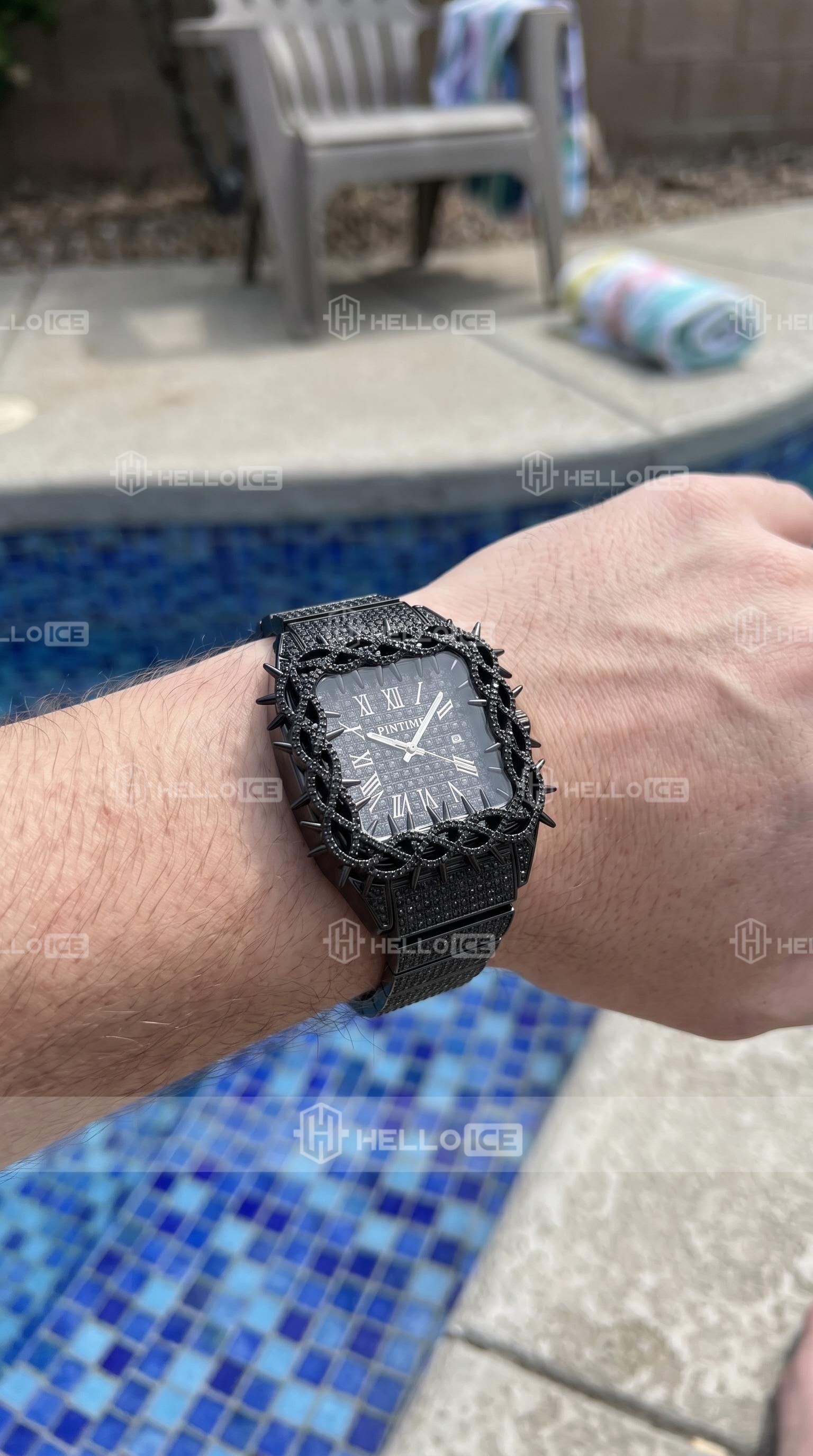 Helloice Review Image