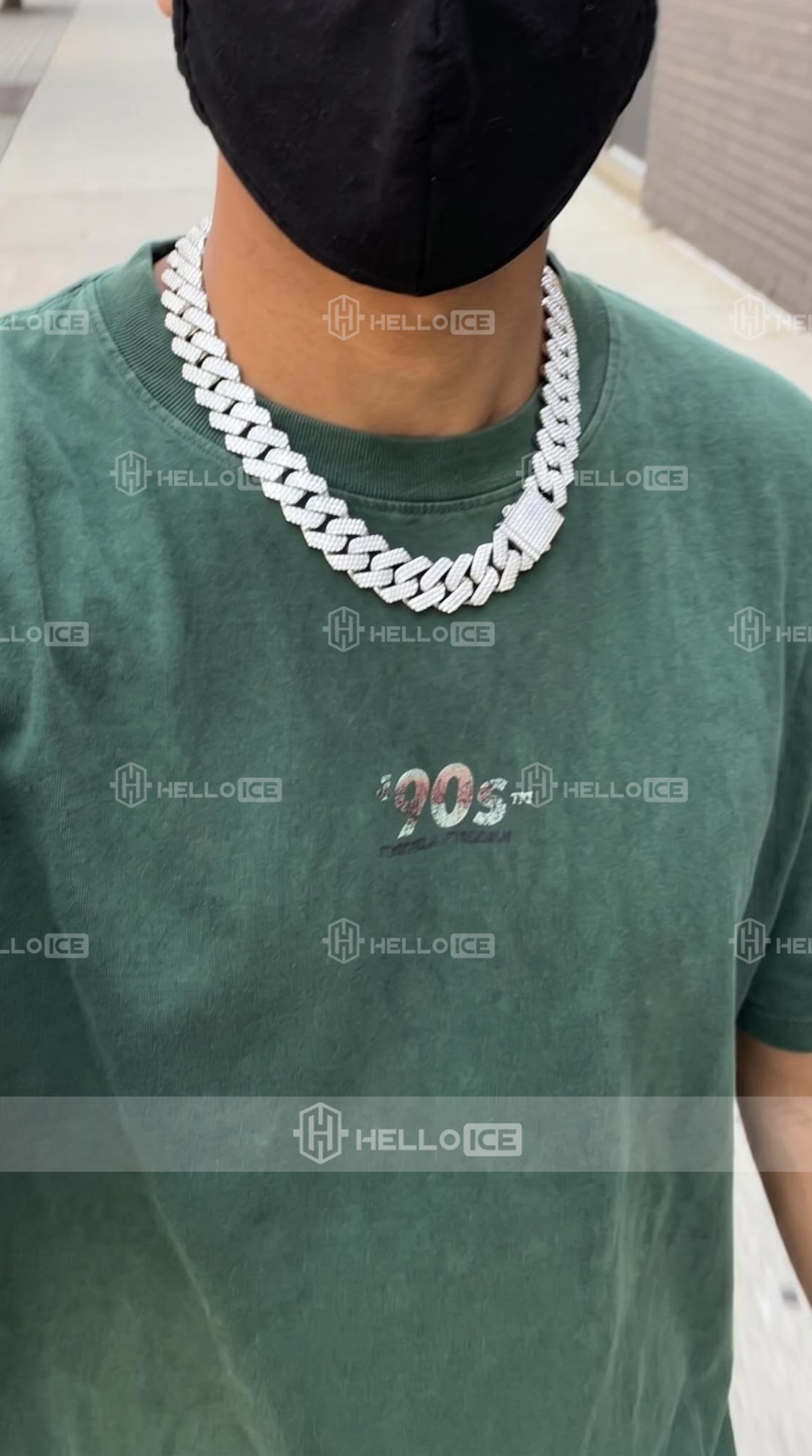 Helloice Review Image