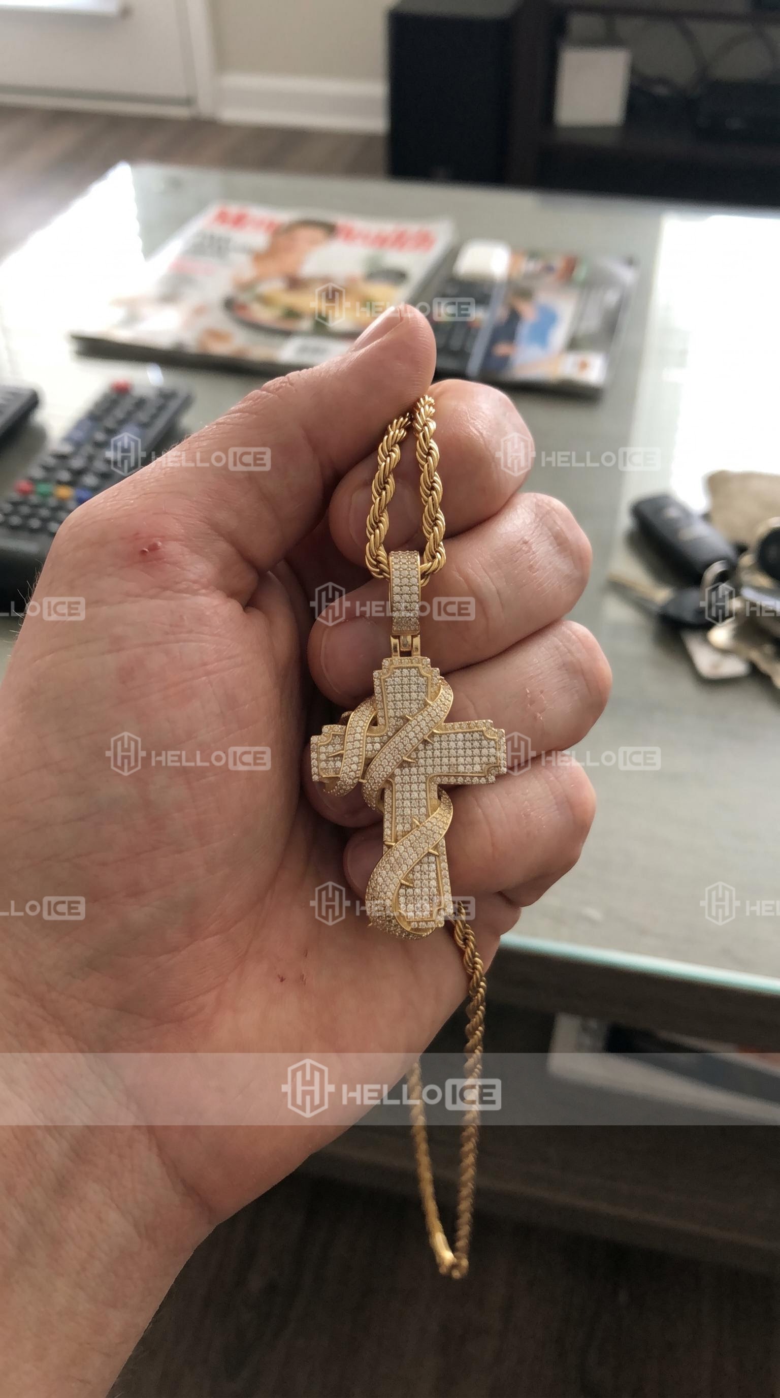 Helloice Review Image