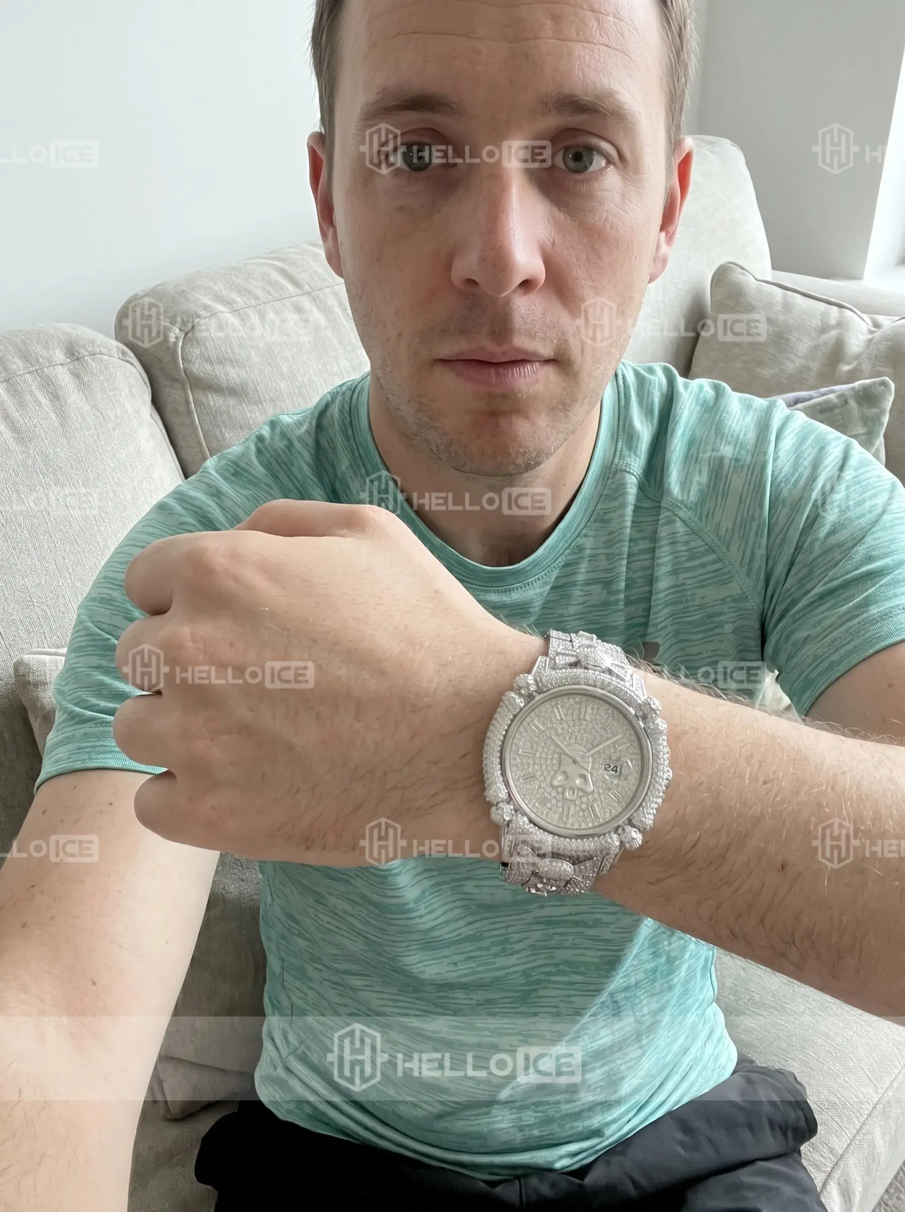 Helloice Review Image