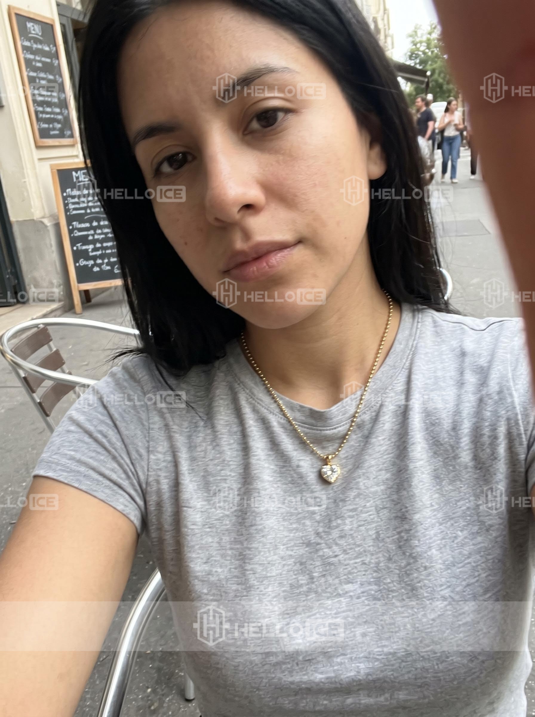 Helloice Review Image