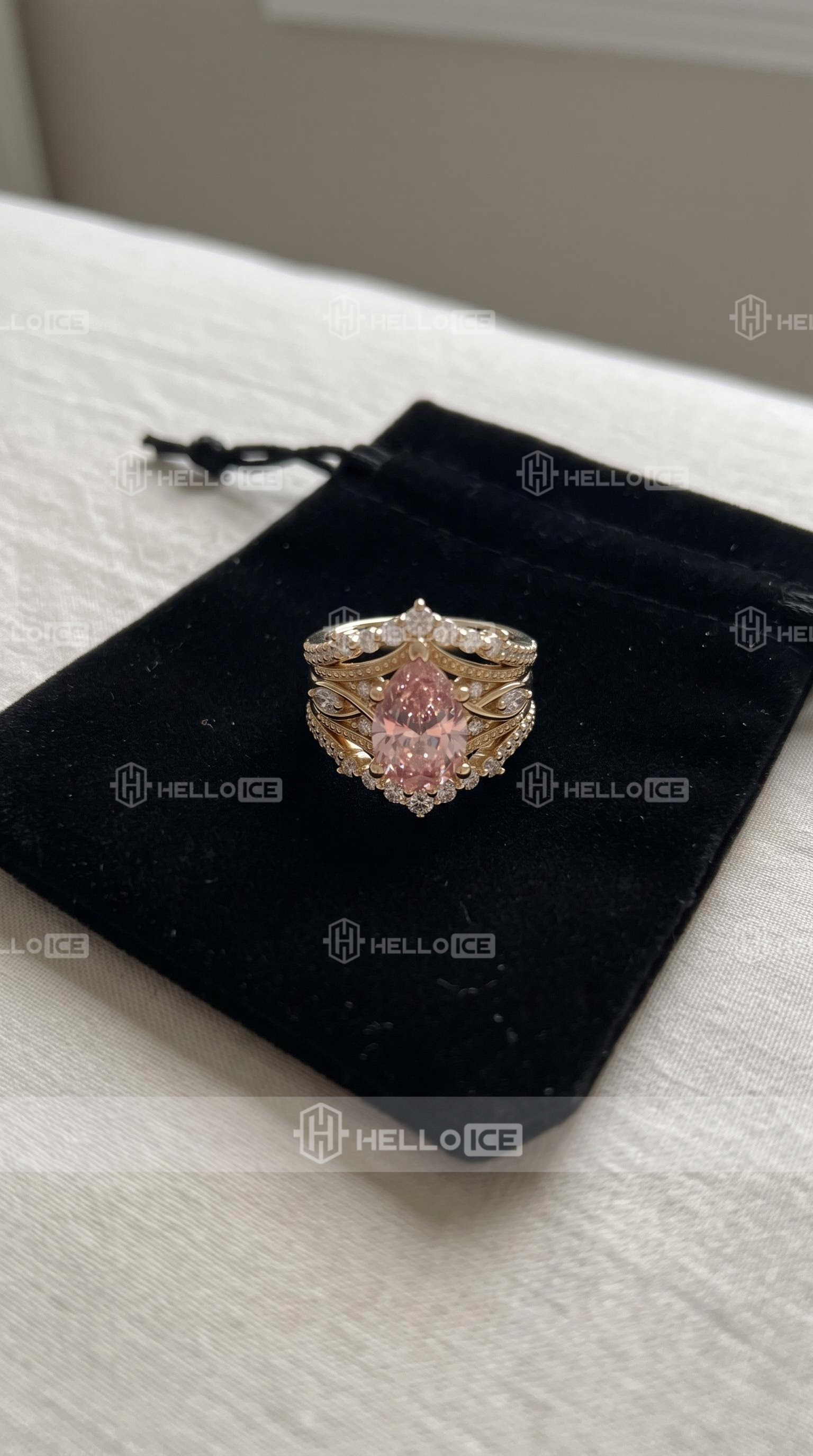 Helloice Review Image