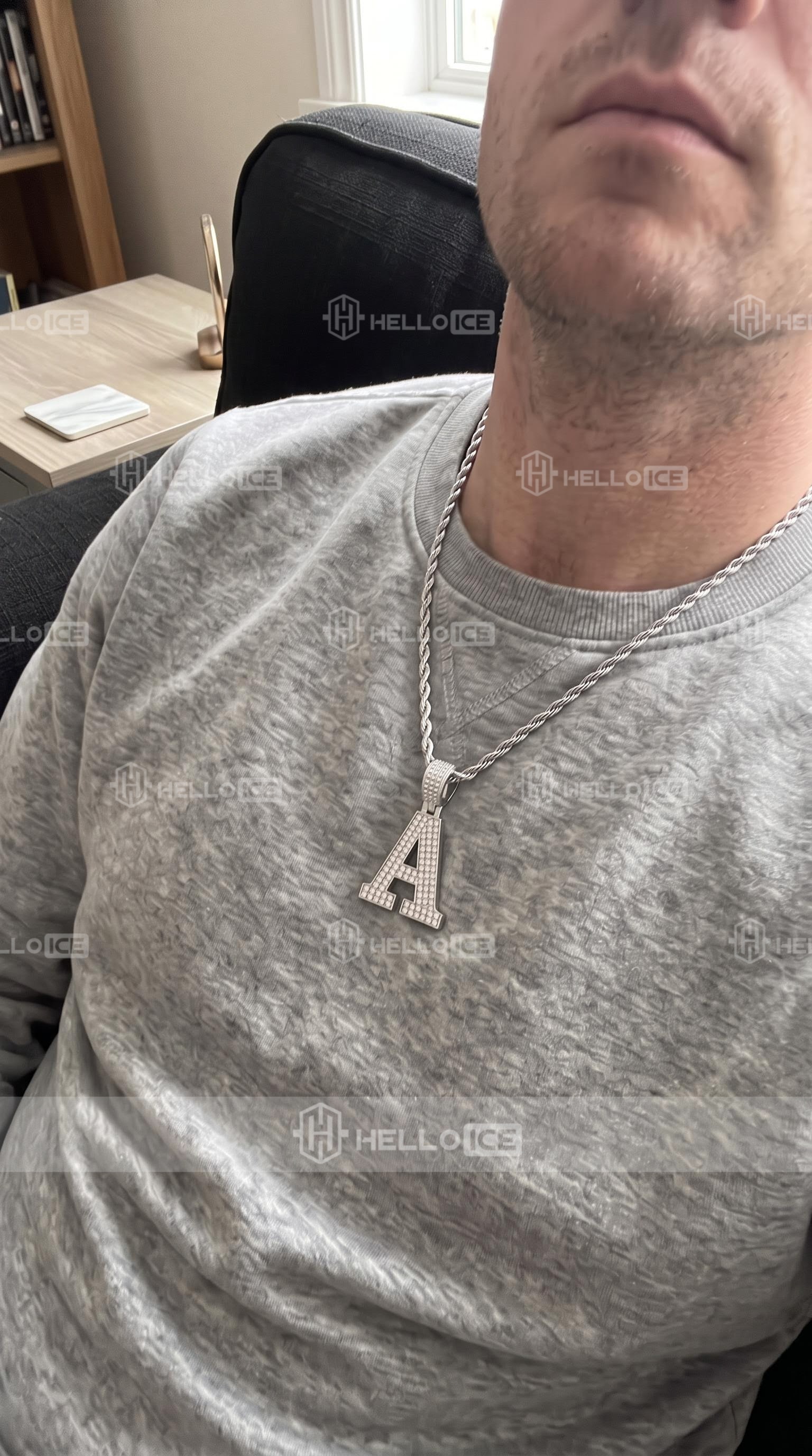 Helloice Review Image