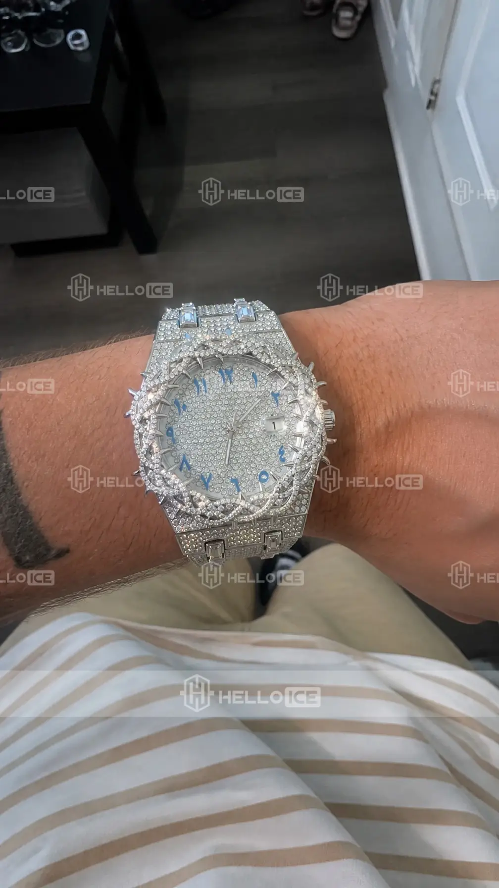 Helloice Review Image