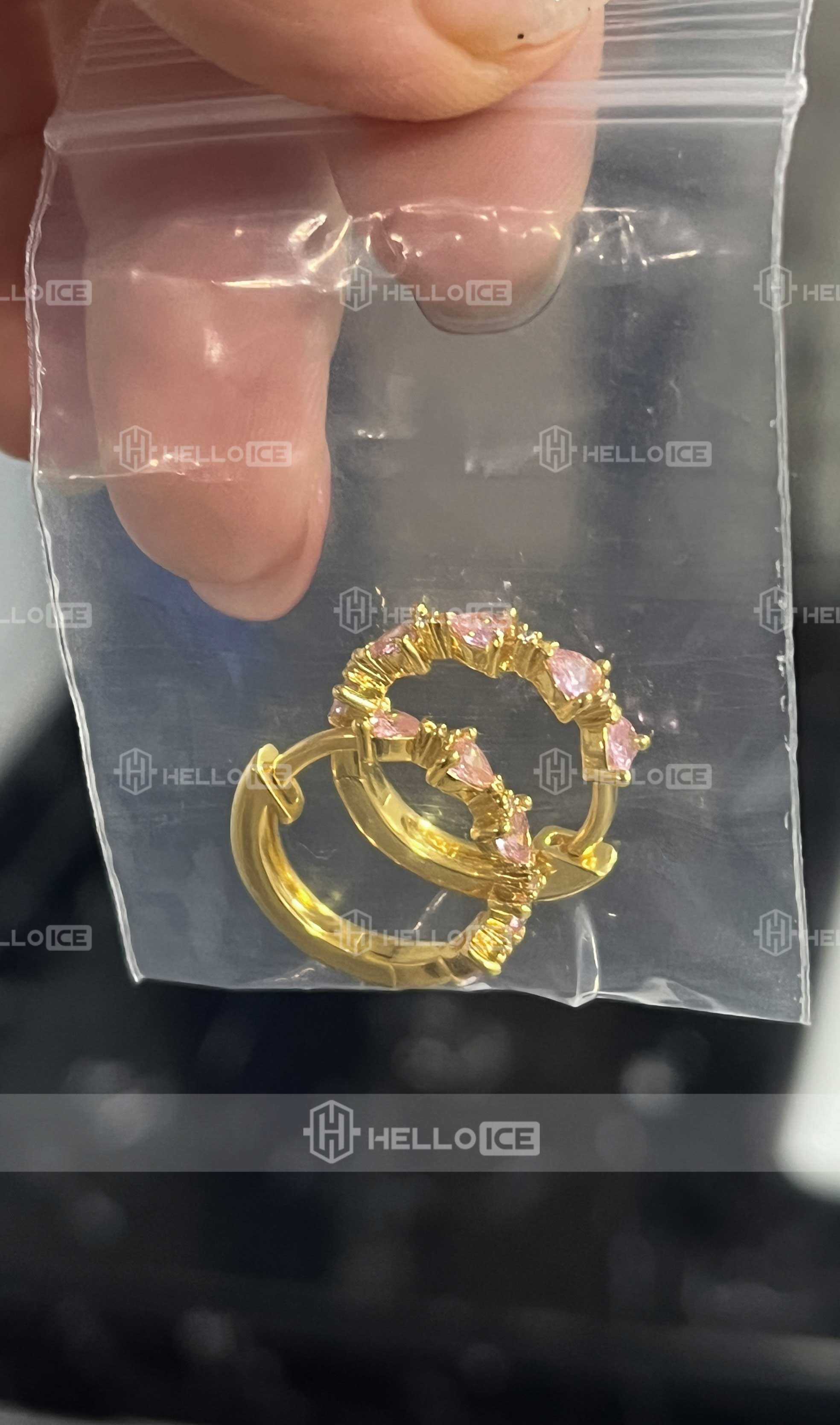 Helloice Review Image