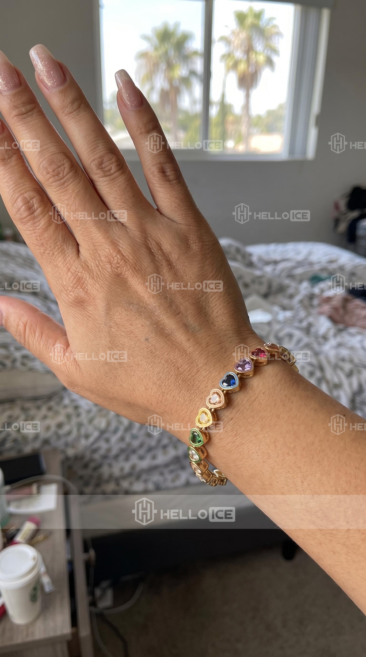 Helloice Review Image