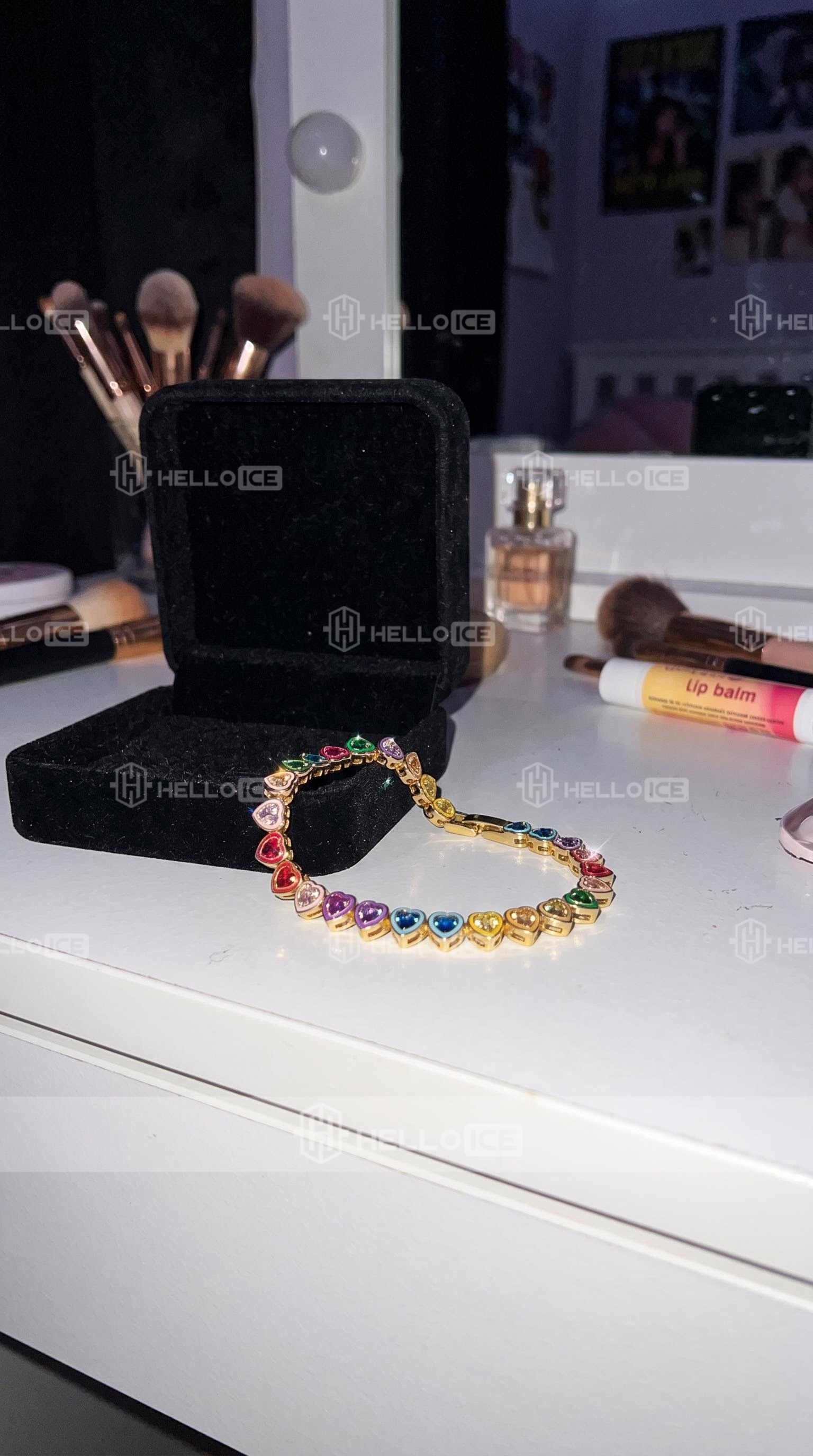 Helloice Review Image