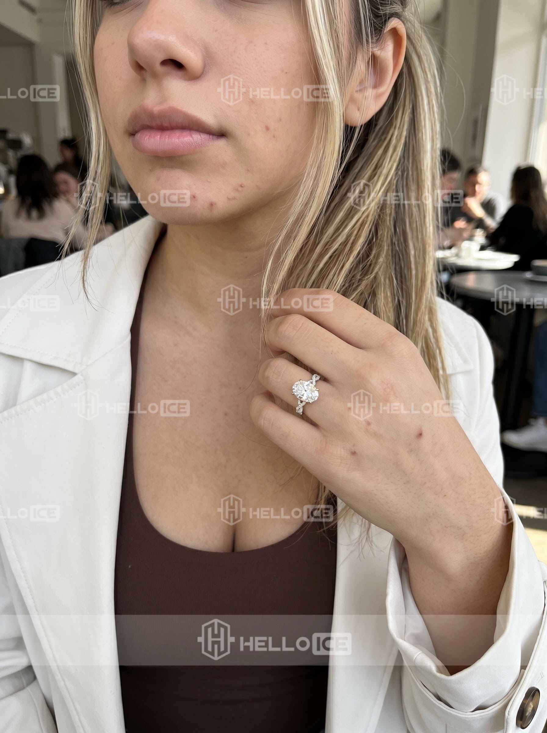 Helloice Review Image