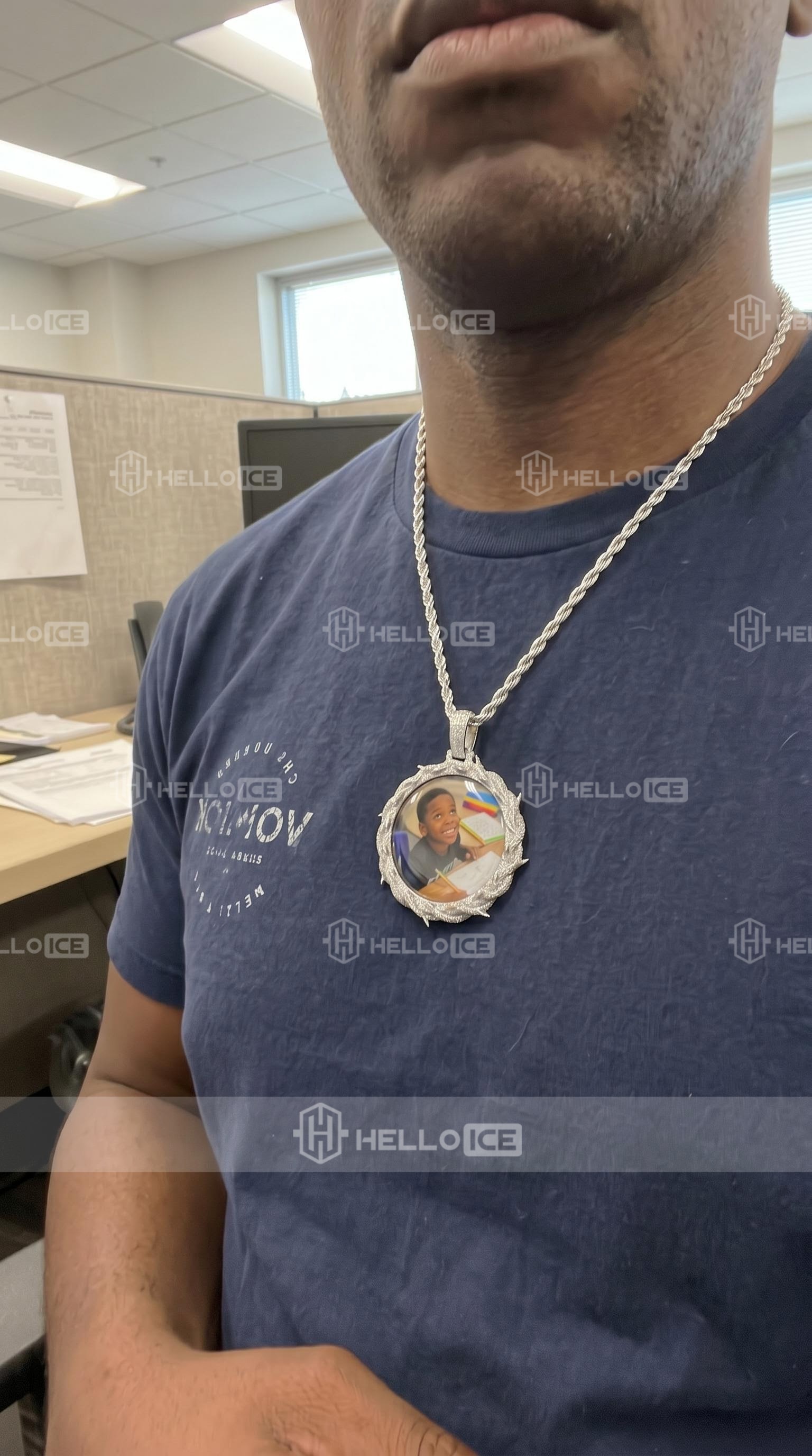 Helloice Review Image