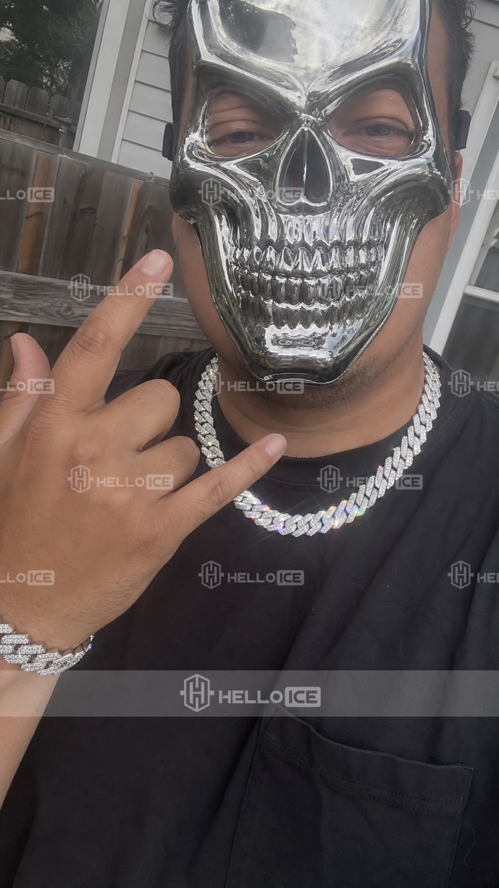 Helloice Review Image