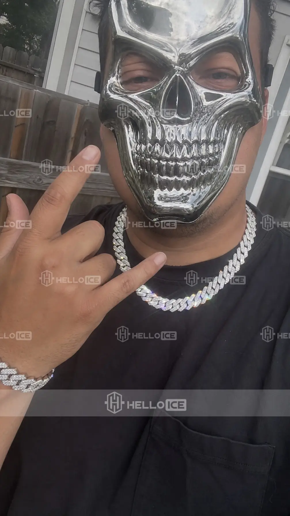 Helloice Review Image