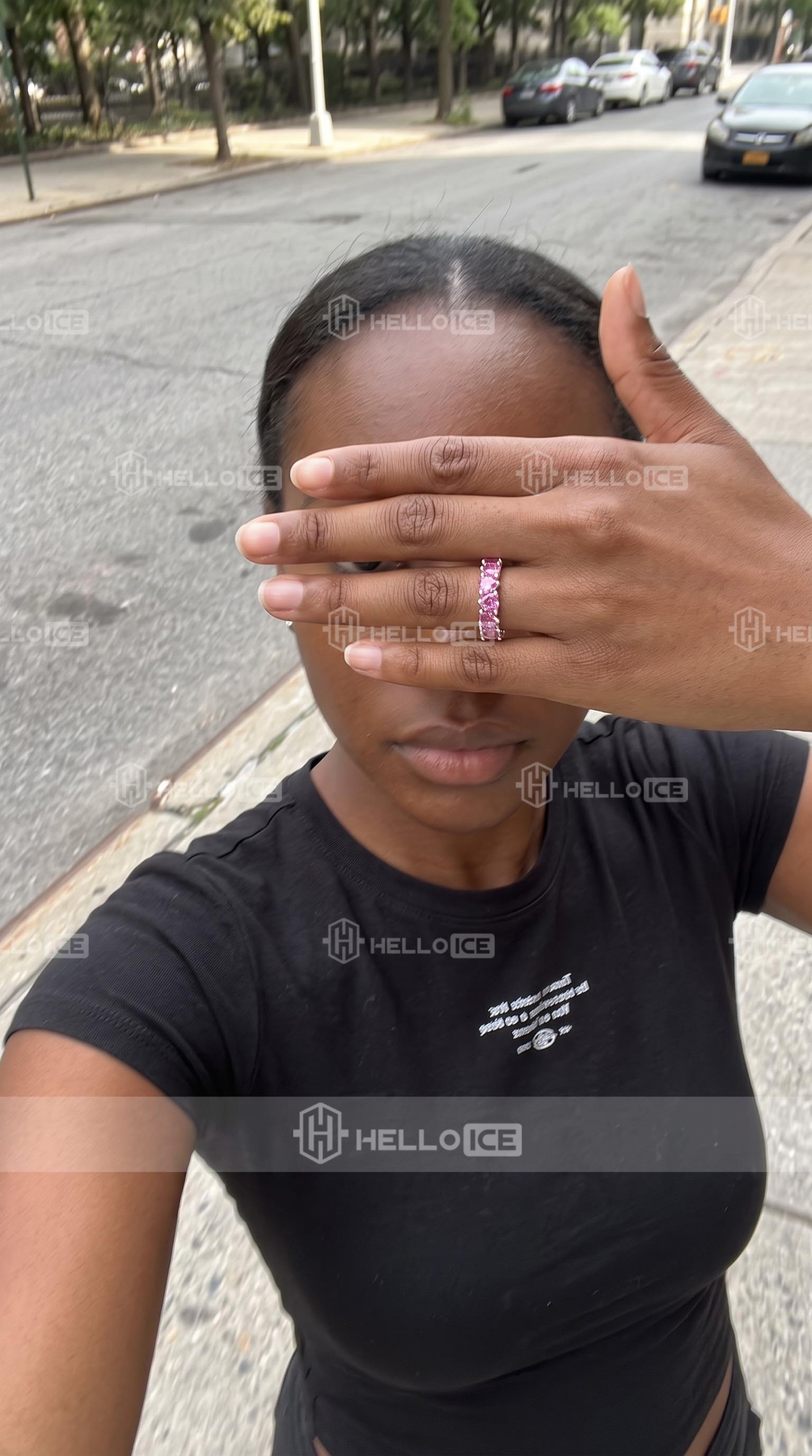 Helloice Review Image