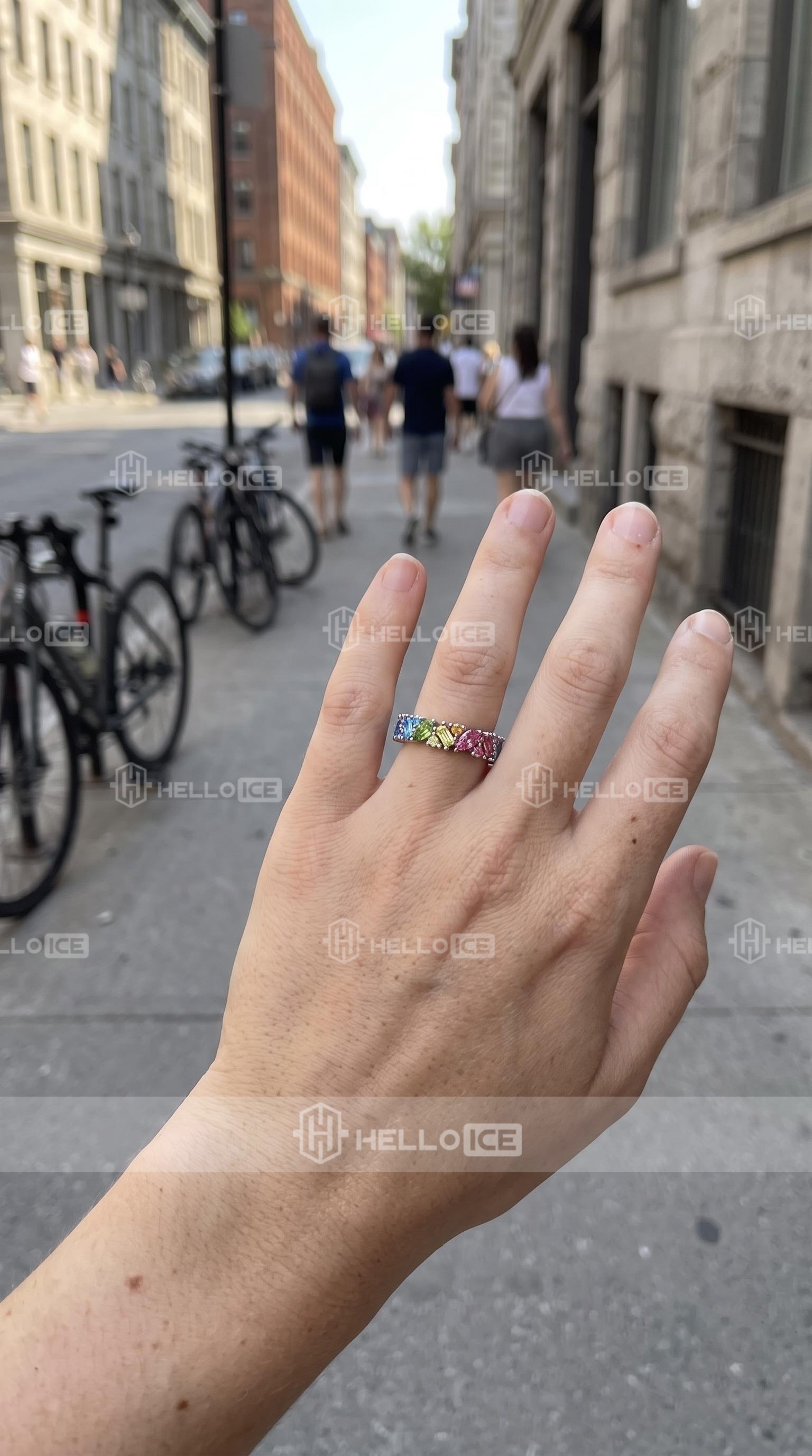 Helloice Review Image