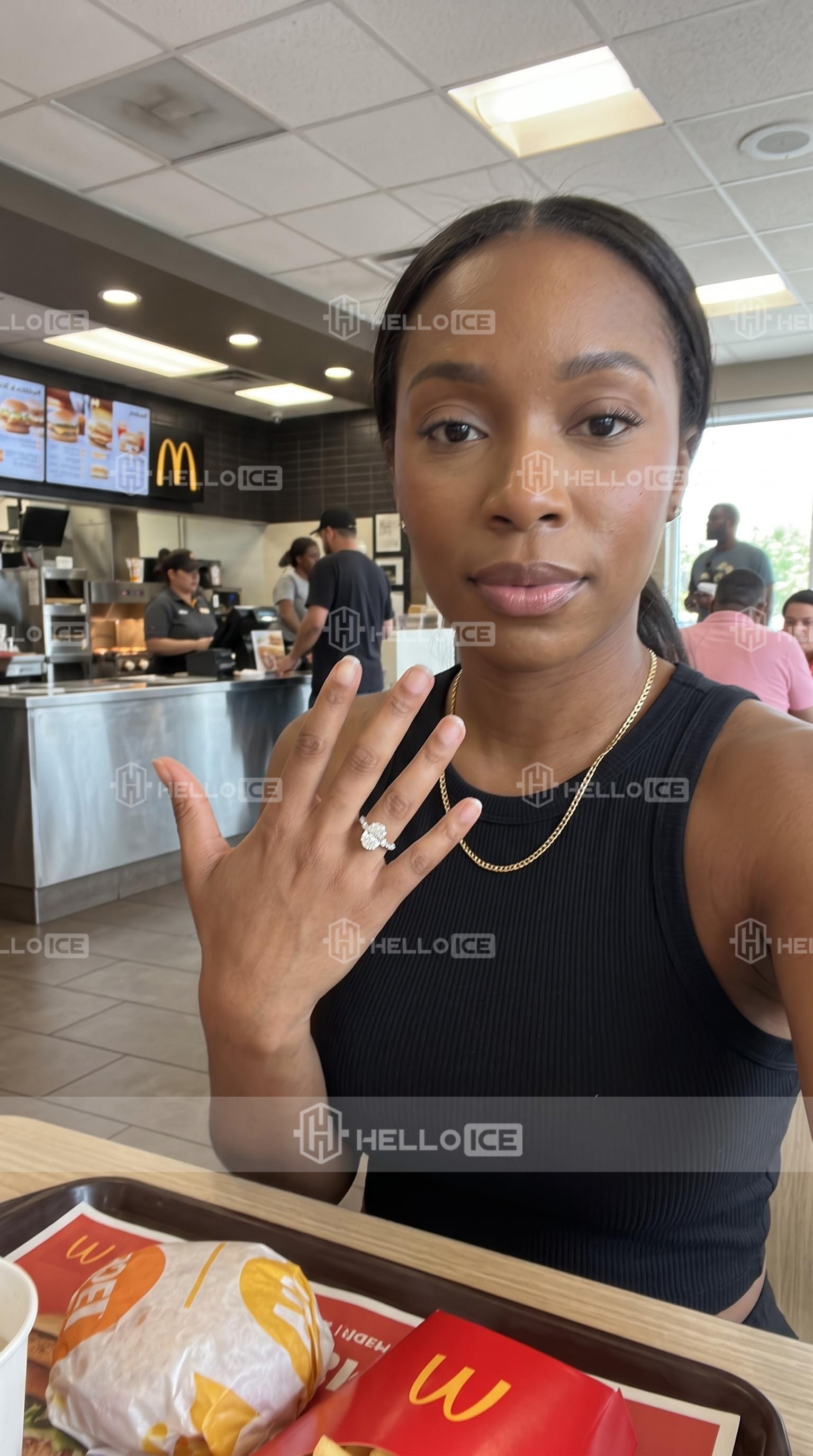 Helloice Review Image