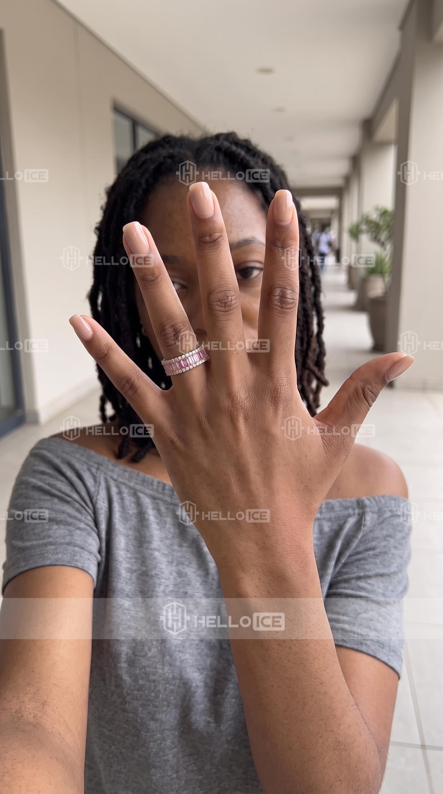 Helloice Review Image