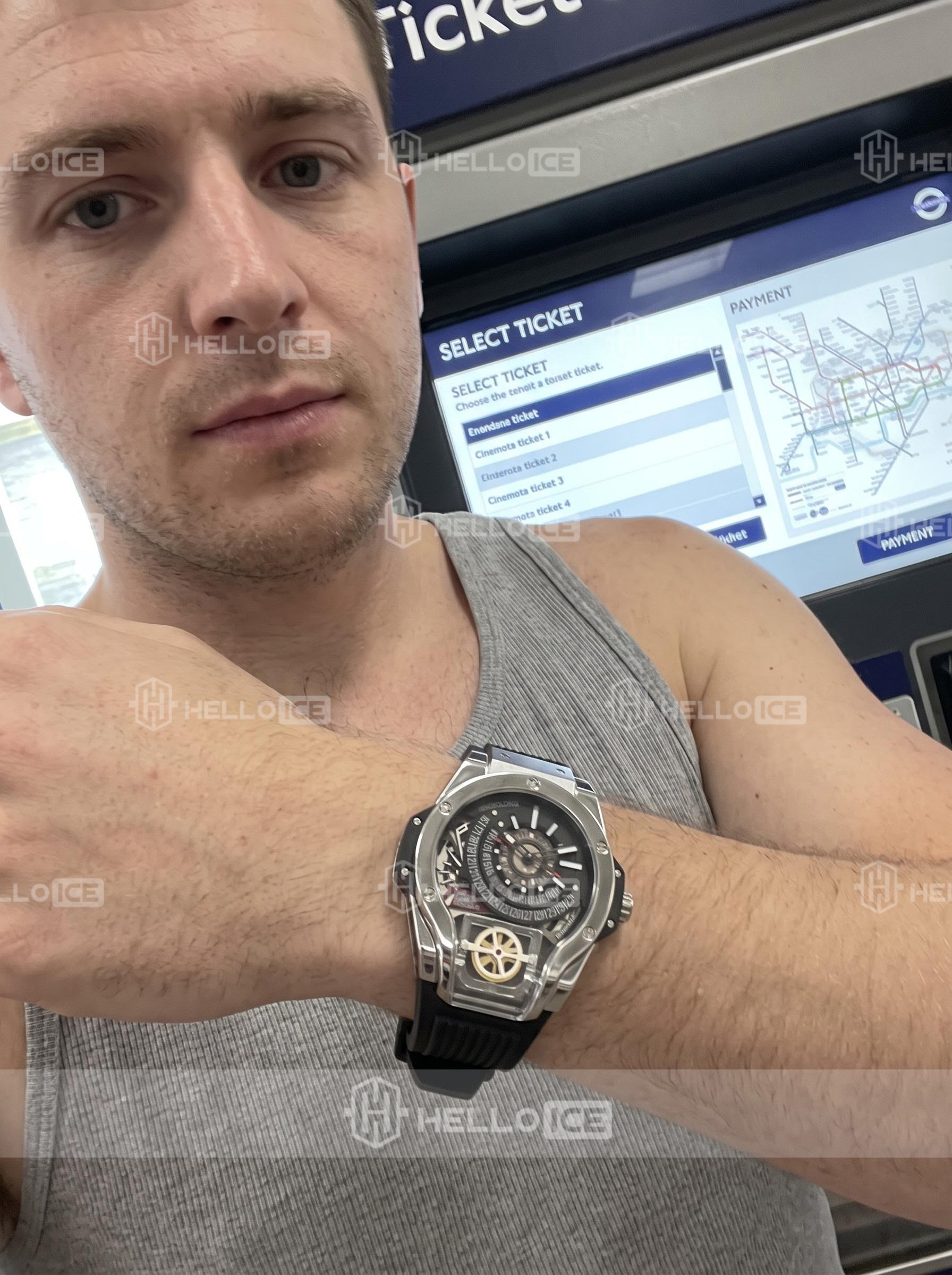 Helloice Review Image