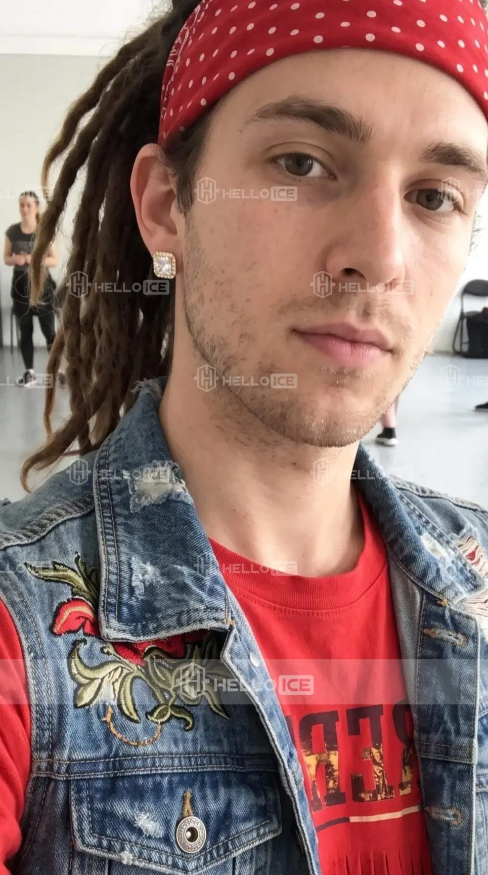 Helloice Review Image