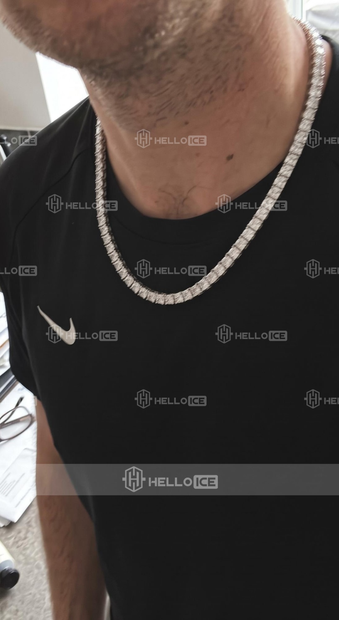 Helloice Review Image
