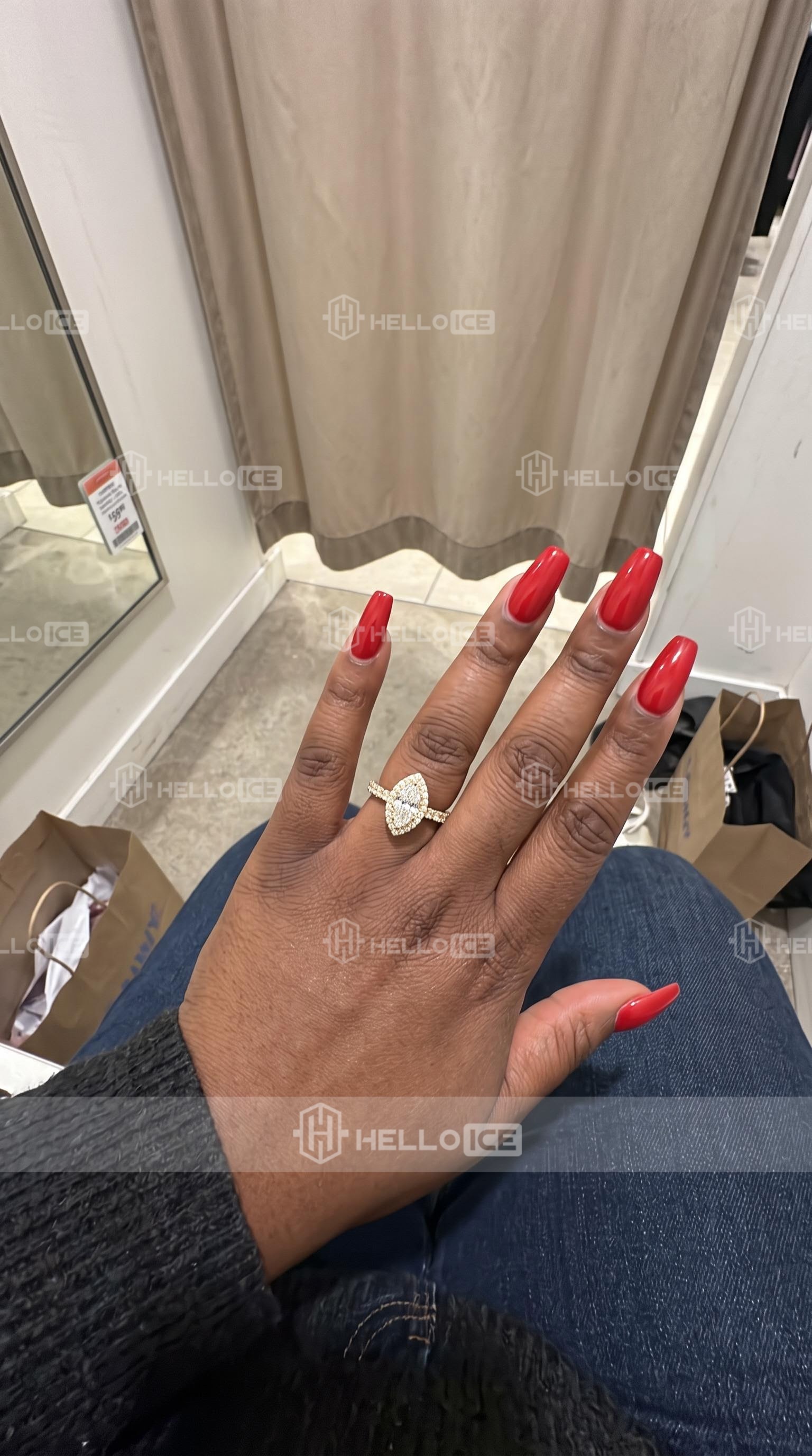 Helloice Review Image
