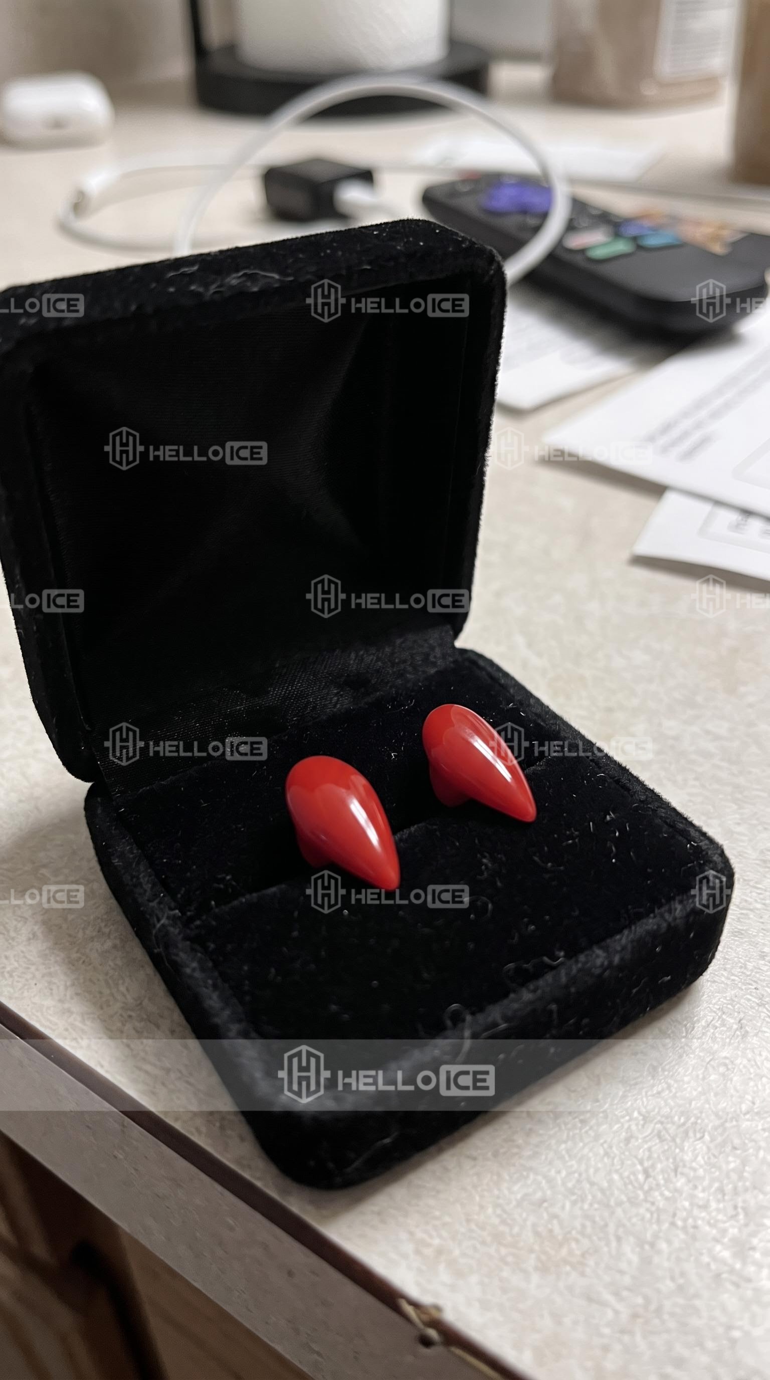 Helloice Review Image