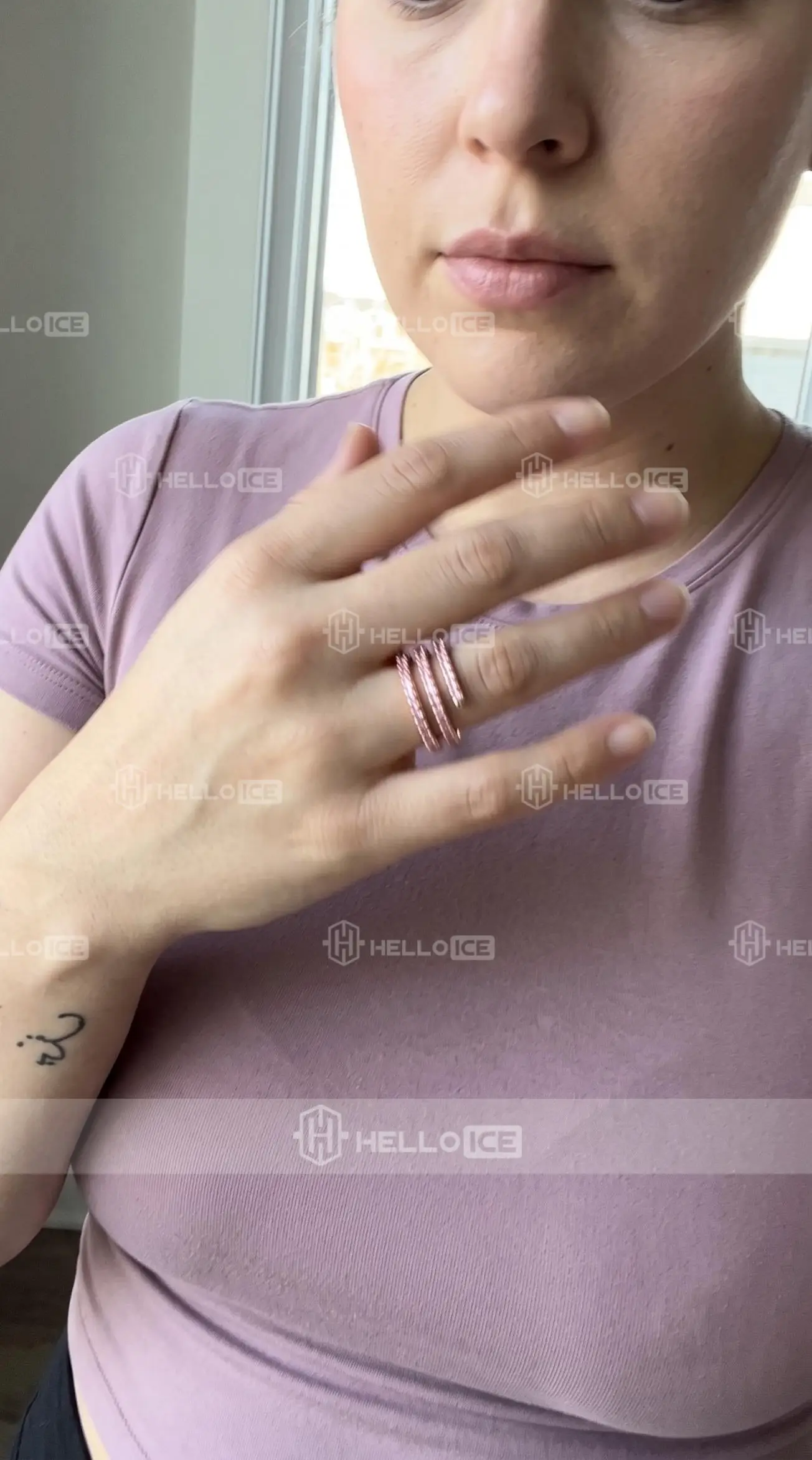 Helloice Review Image