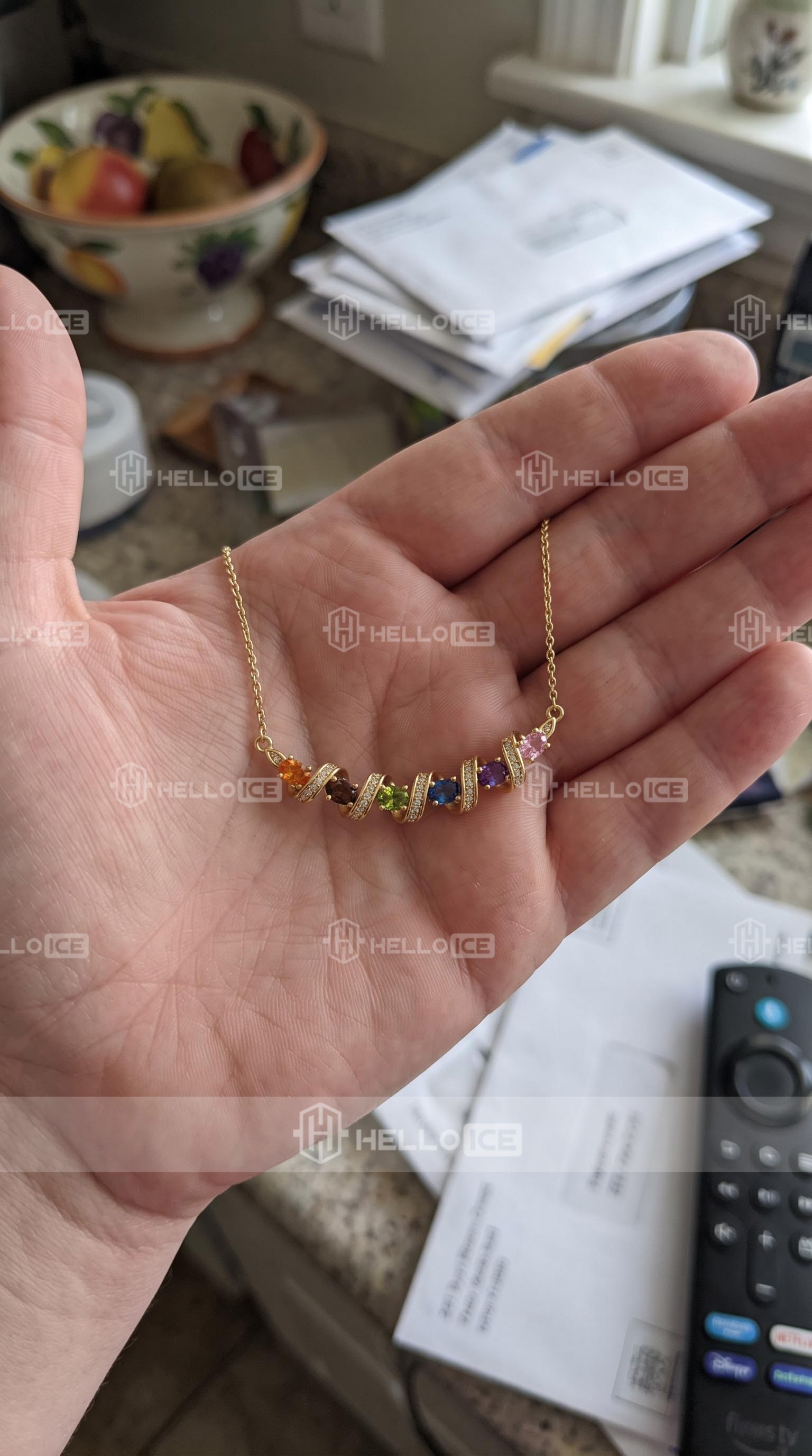 Helloice Review Image