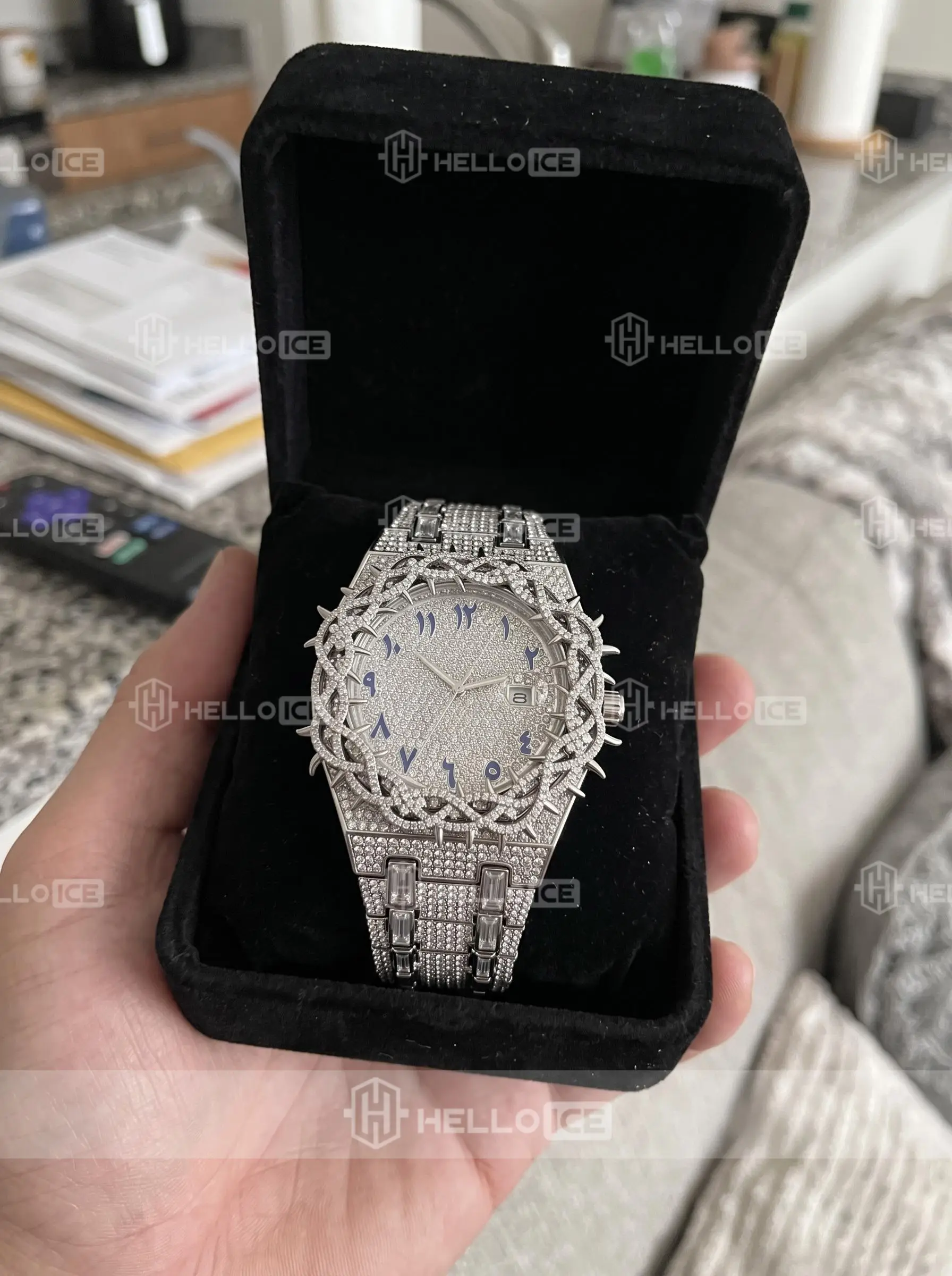 Helloice Review Image